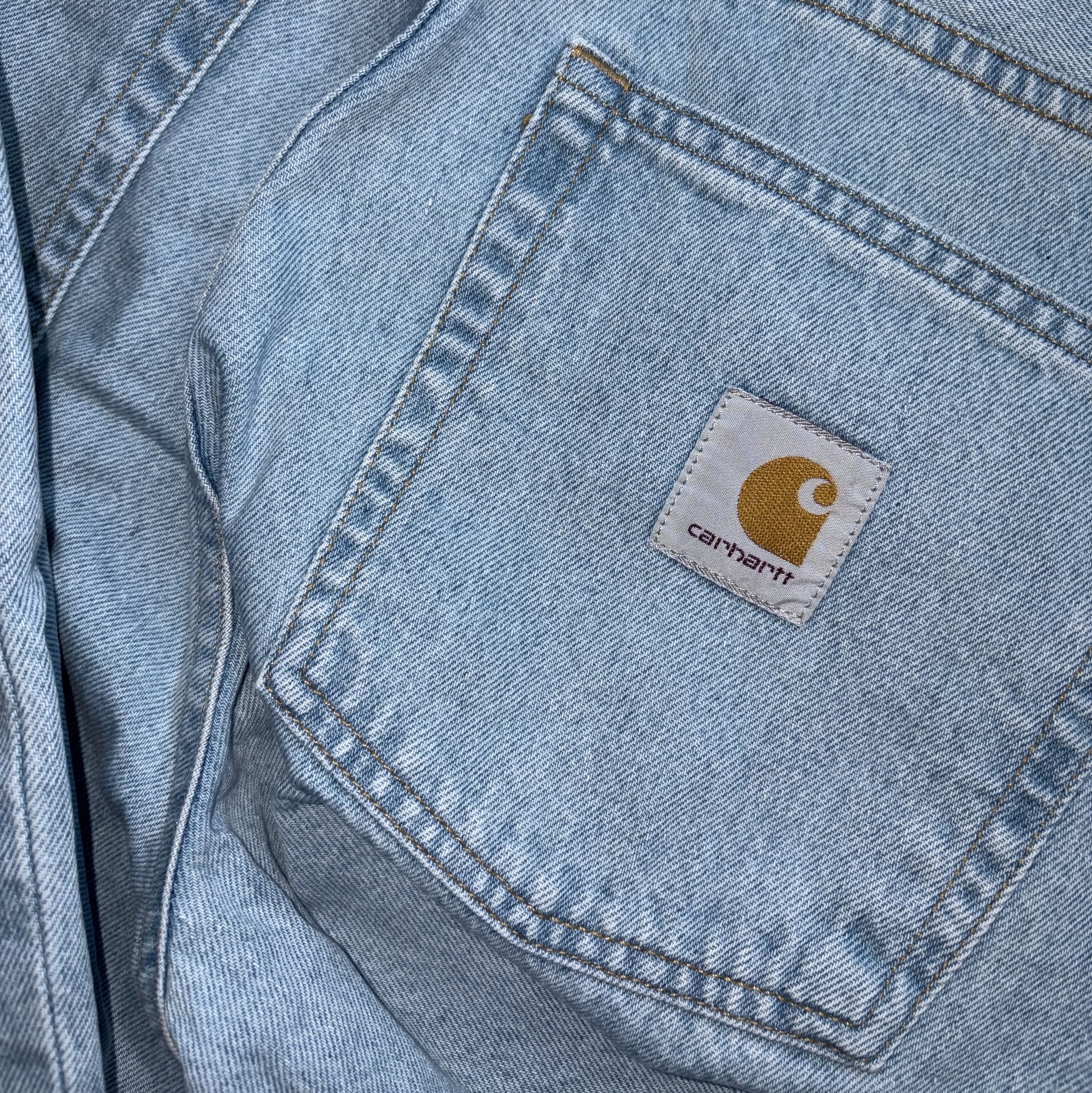 Carhartt WIP Brandon Pants Blue Heavy Stone Bleached 착용 스타일 - 1