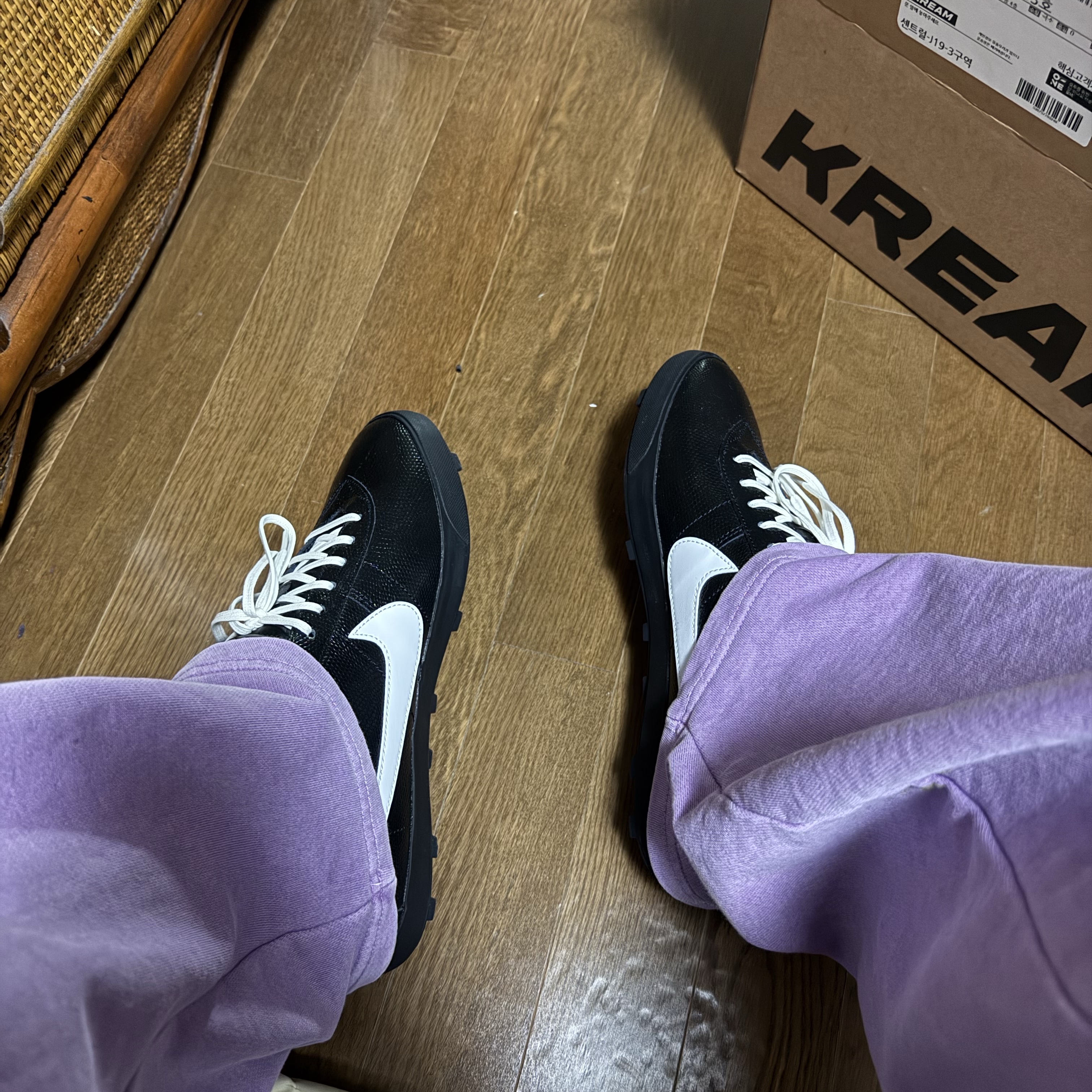 Nike Astrograbber SE Black Sail 착용 스타일