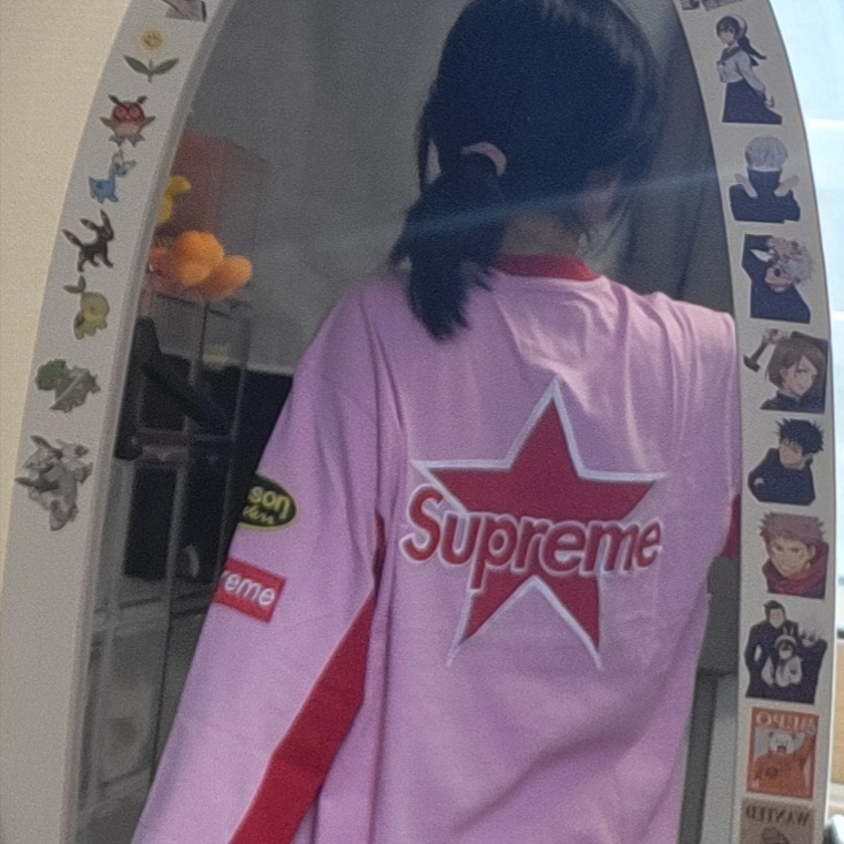Supreme x Vanson Leathers L/S Top Pink - 26SS, Comme des Garcons Girl Paint Bag Black 착용 스타일 - 2