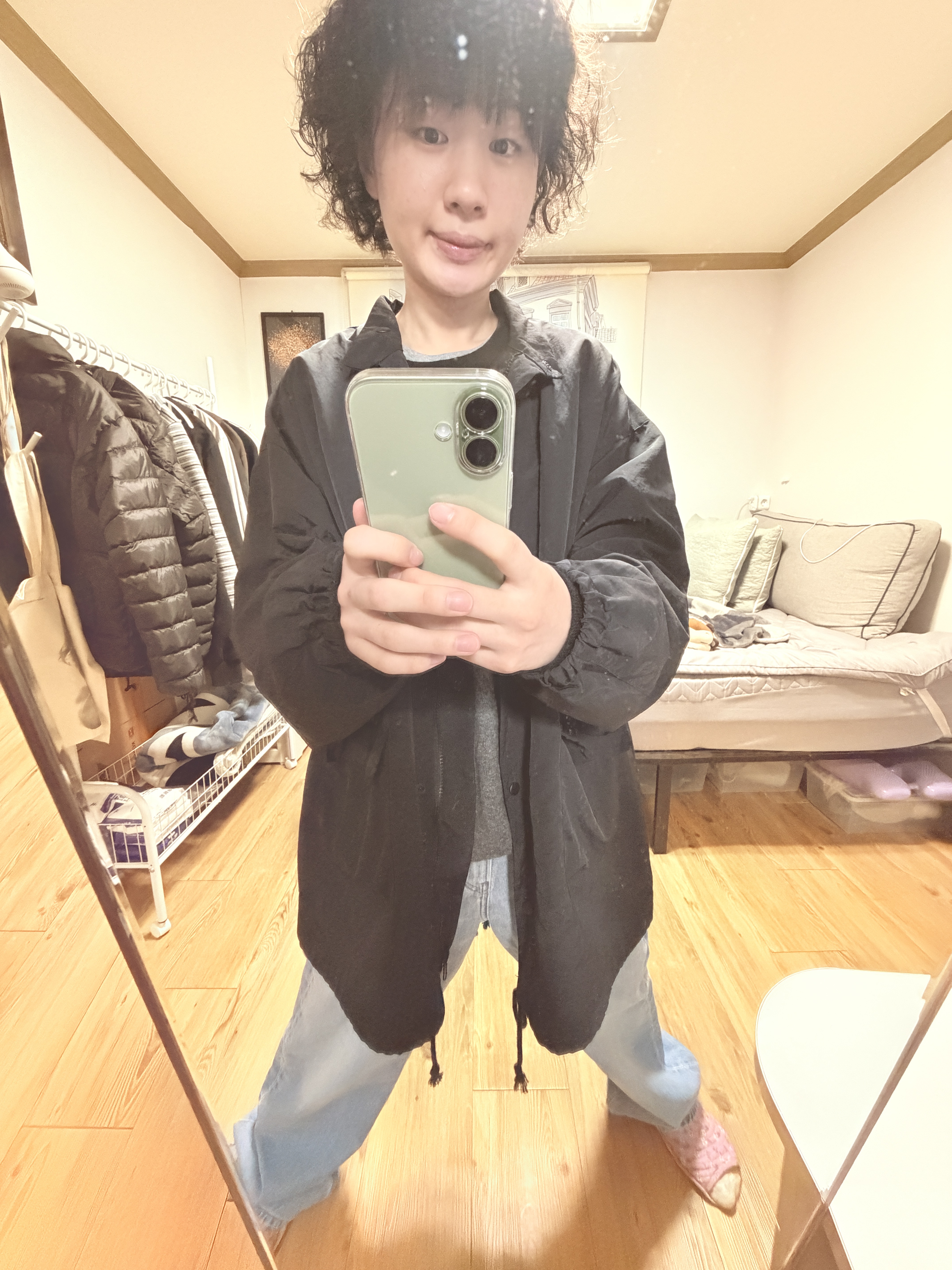 Uniqlo x JW Anderson Straight Jean Blue - KR 착용 스타일