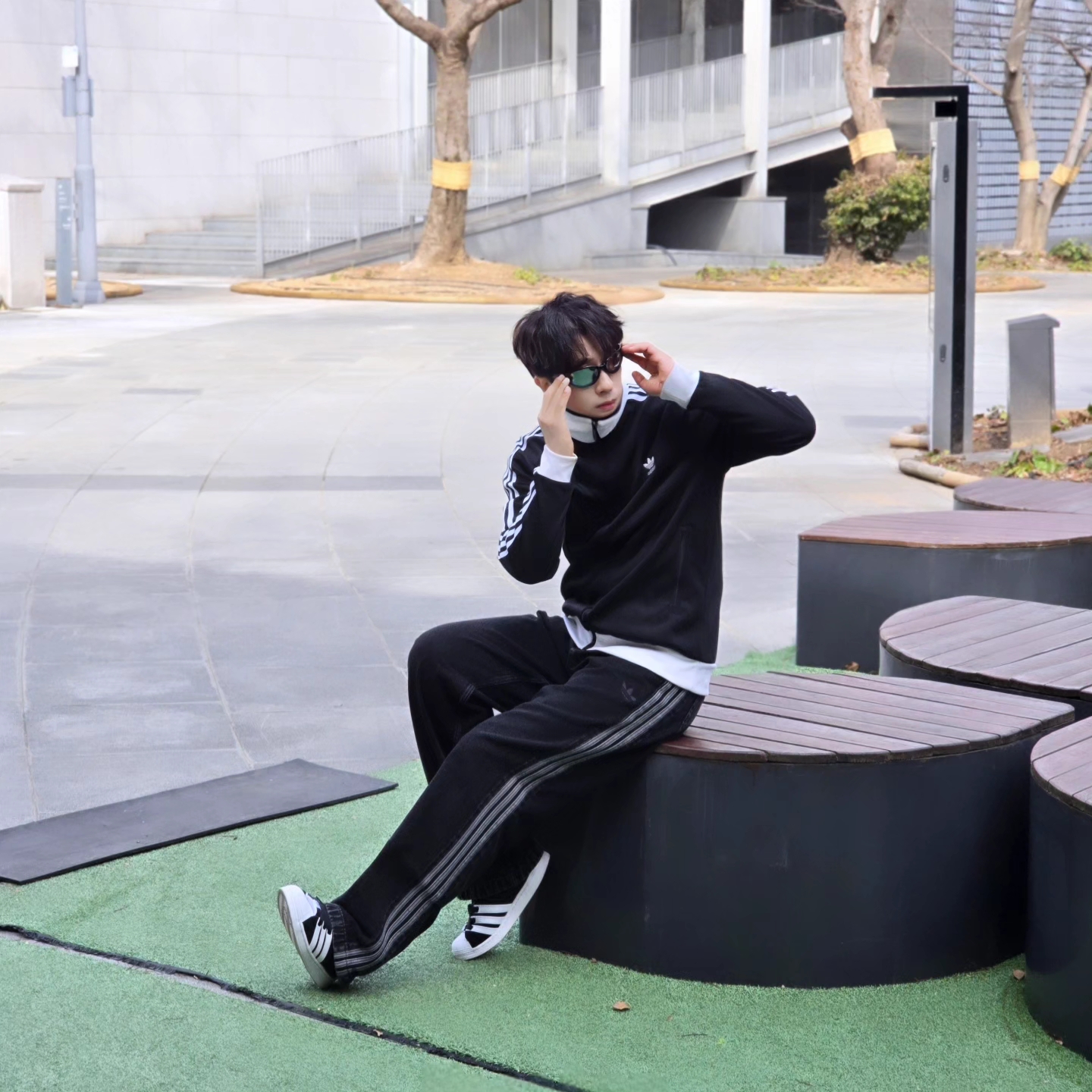 Adidas Adicolor Classics Beckenbauer Track Jacket Black - US Sizing, Adidas Adicolor Classics Beckenbauer Track Jacket Black - KR Sizing 착용 스타일 - 7