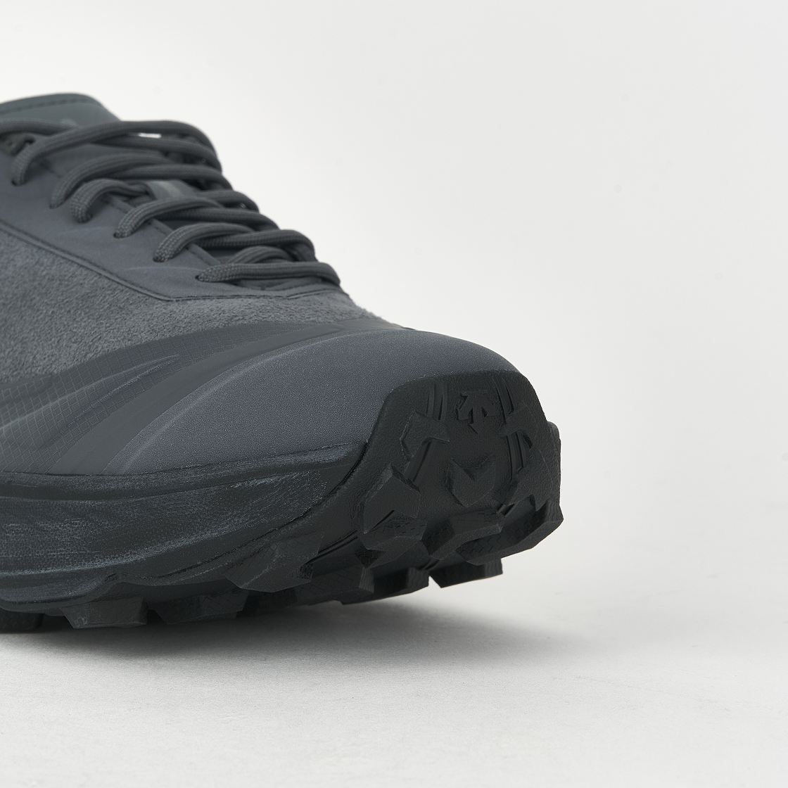 데상트 x 해칭룸 Z02 트레일 러닝 슈즈 그레이(Descente x Hatchingroom Z02 Trail Running Shoes Gray) - 7