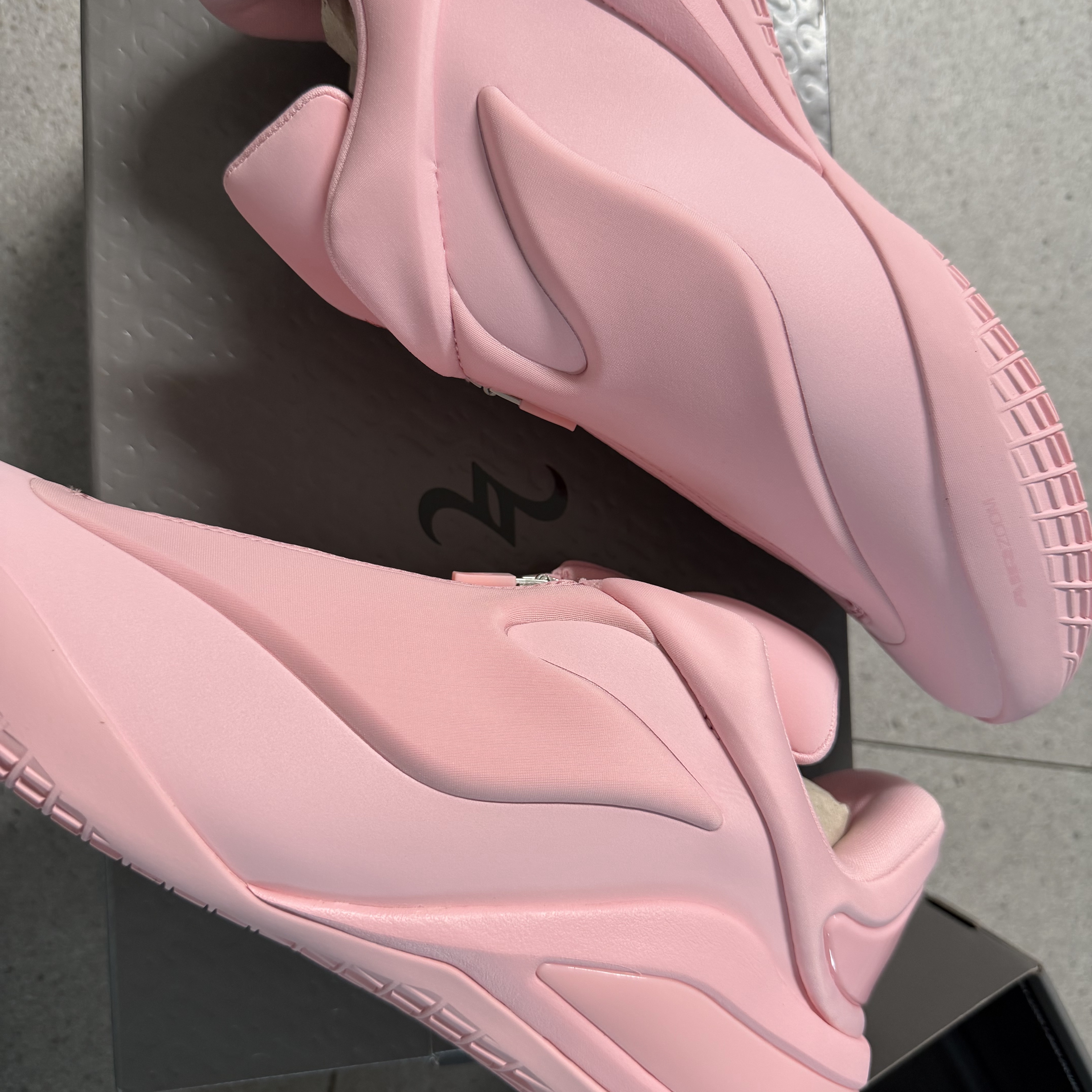 Converse x Shai 001 Blush 착용 스타일 - 5