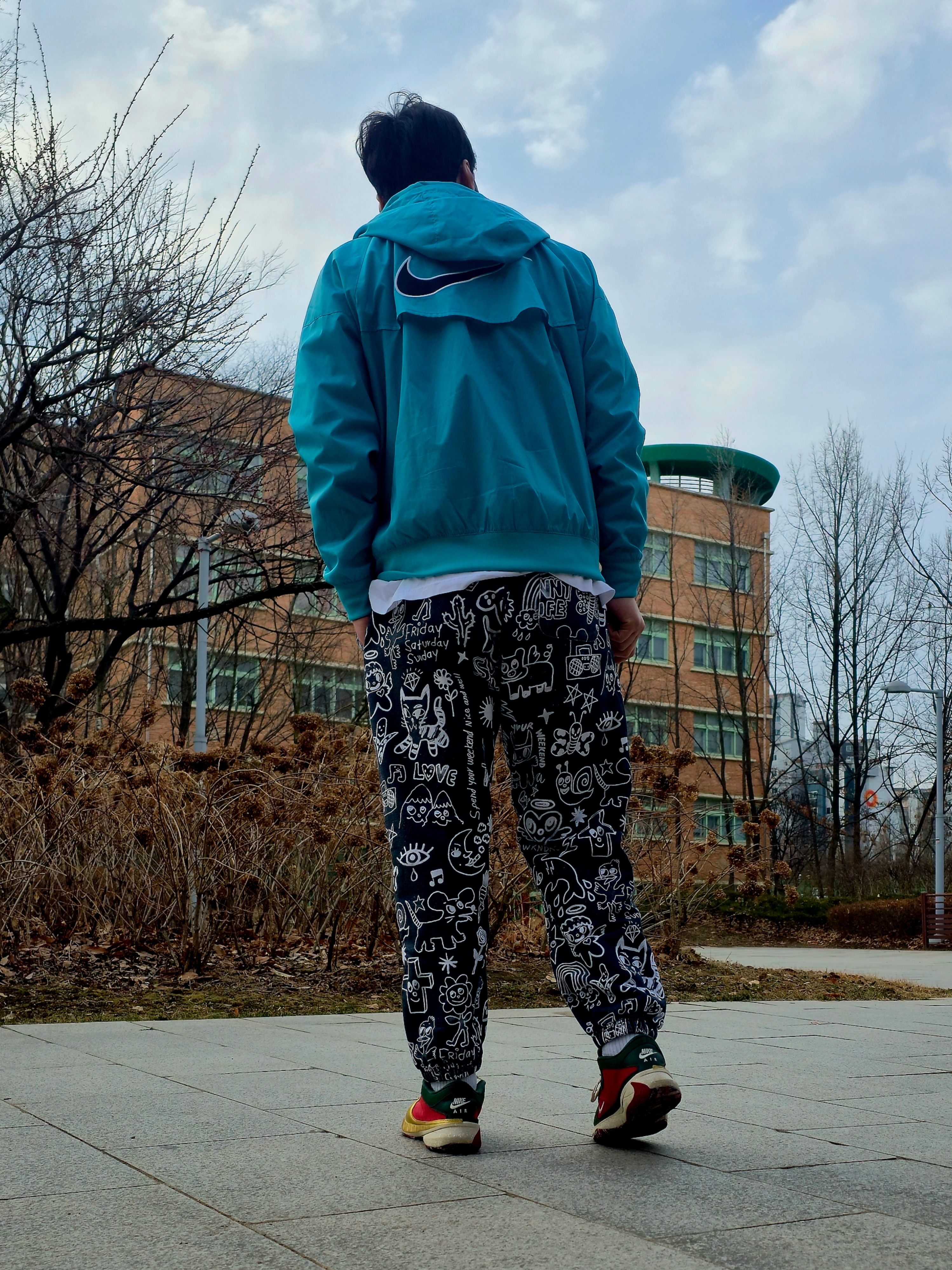Nike Windrunner Woven Legend Jacket Dusty Cactus Black - Asia, Nike Zoom Freak 5 EP Gym Red 착용 스타일