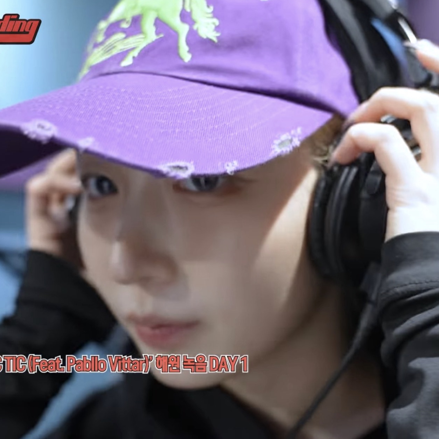 PACOSPLY Falling Angel Cap Black, PACOSPLY Falling Angel Cap Purple 착용 스타일
