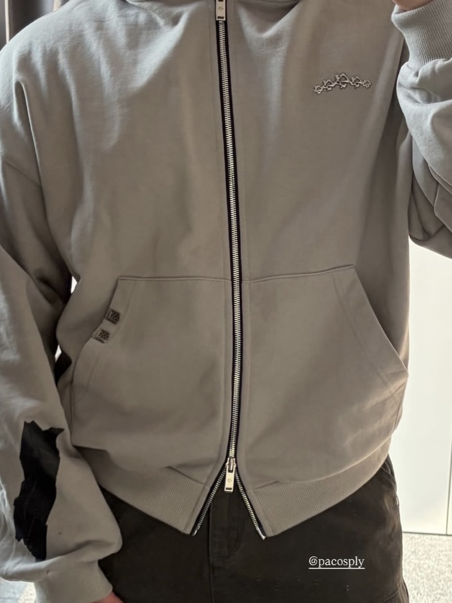 PACOSPLY Allday Zip Up Hoodie Sand Beige 착용 스타일