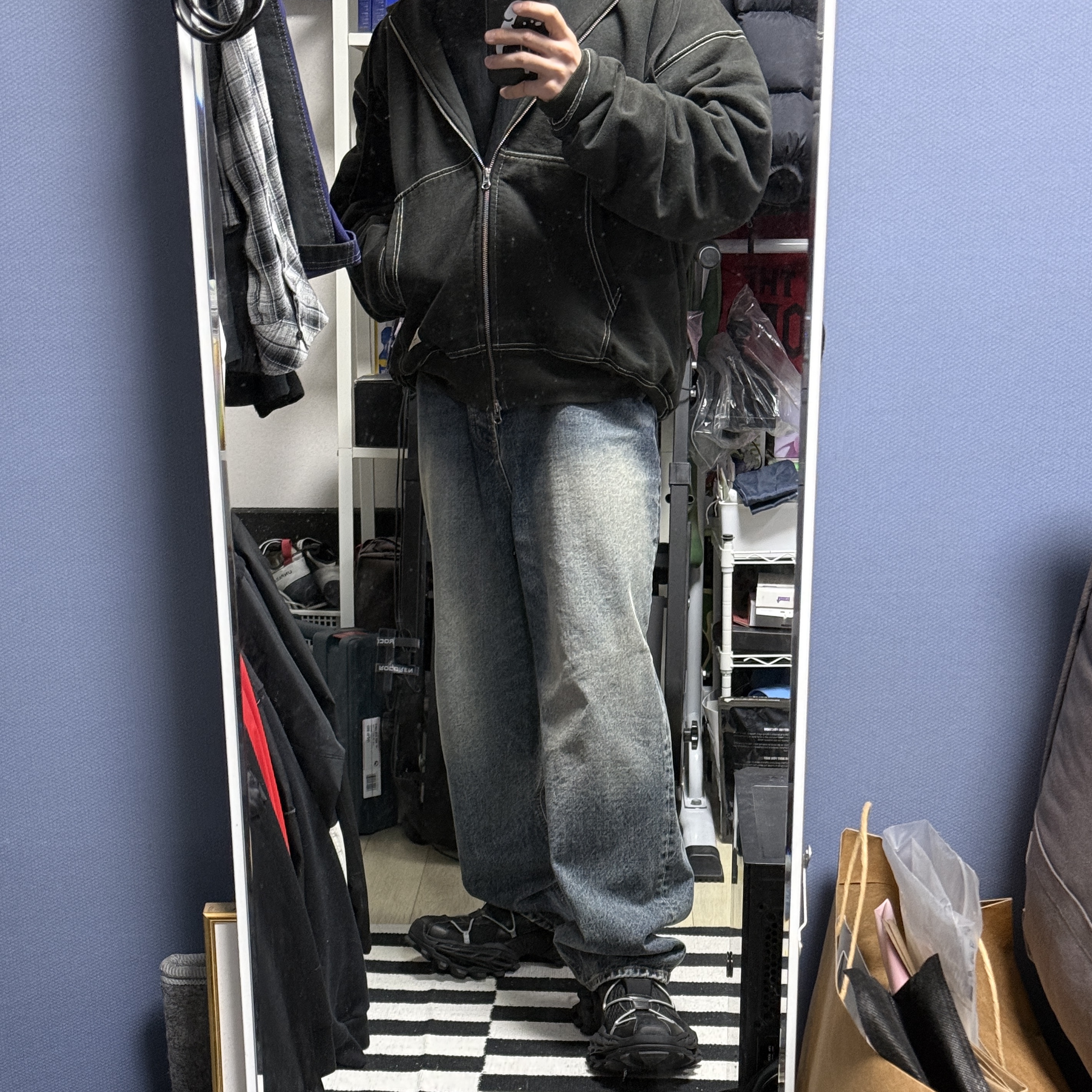 Stussy Double Face Label Zip Hoodie Black, Undermycar Mu.26 Anti Fxxking Logo Play Brush Washed Wide Jeans Oil Blue 착용 스타일