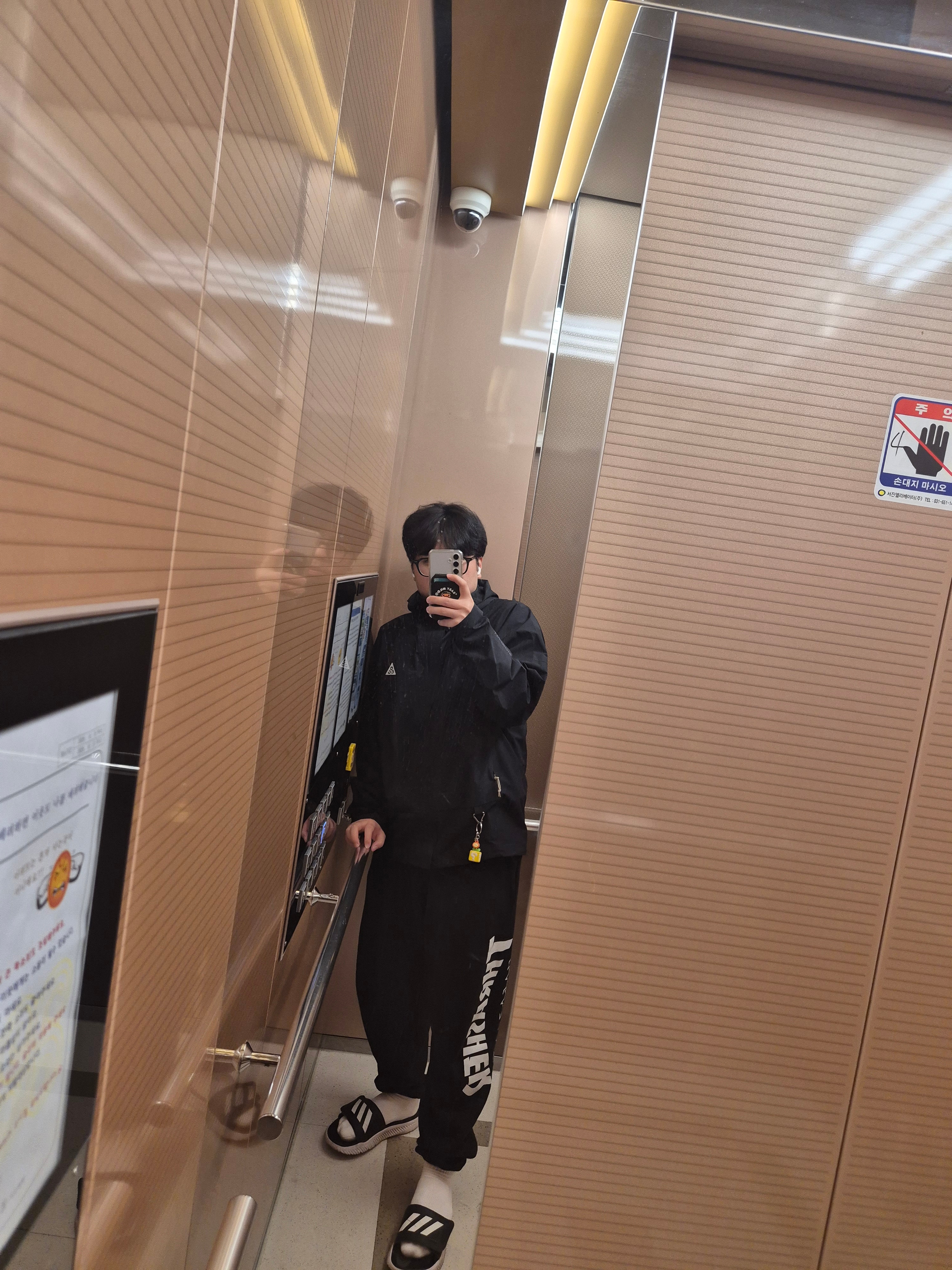 Nike ACG Storm-Fit ADV Cascade Rains Full Zip Jacket Black - Asia 착용 스타일