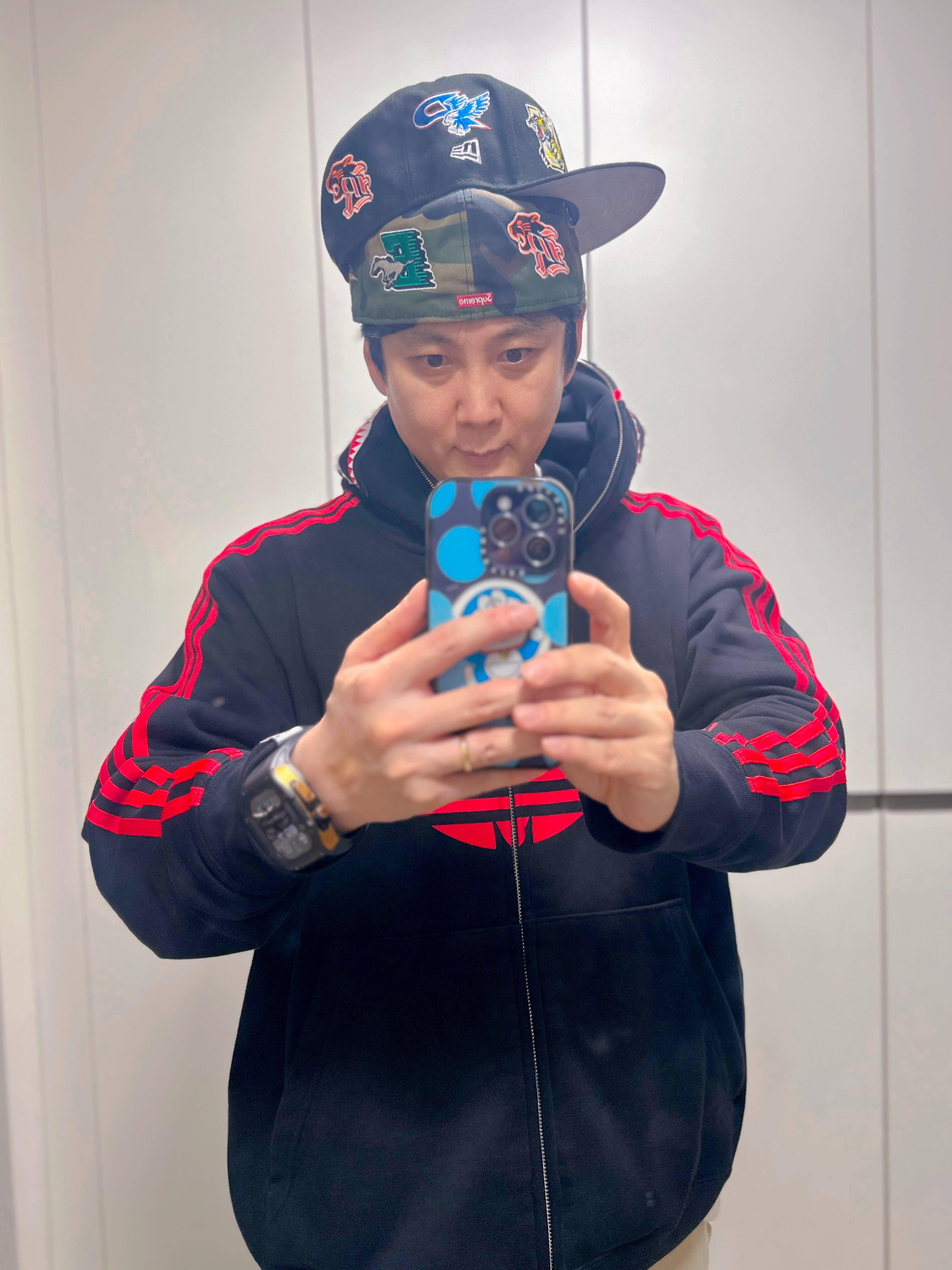 Supreme Mascots S Logo New Era Black - 26SS, Supreme Mascots S Logo New Era Woodland Camo - 26SS 착용 스타일