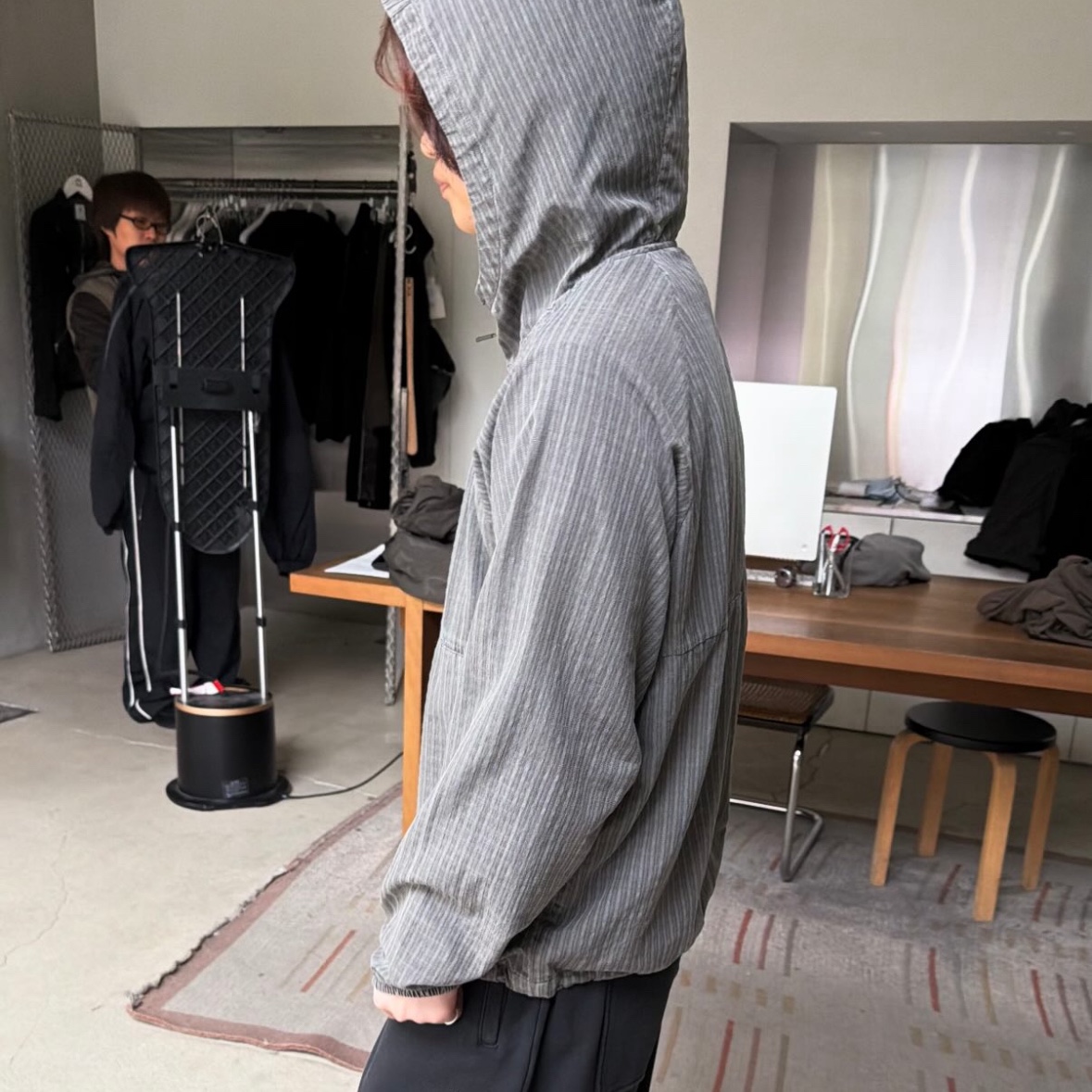 Polyteru Human Index Human Check Hoodie Parka Gray 착용 스타일