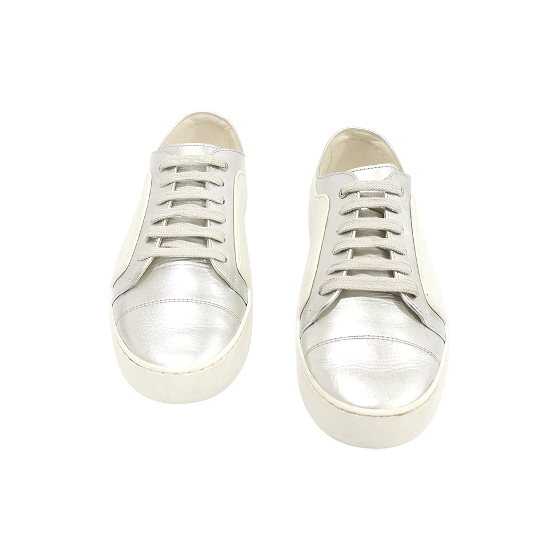 ITJBPQVED5MK Chanel Silver Calfskin White Rubber CC Logo Women's Sneakers Size 37