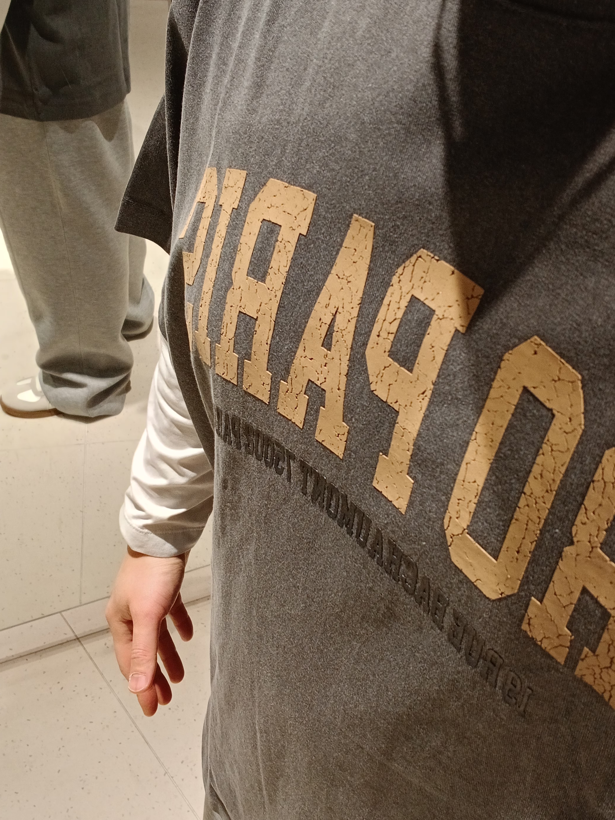 IRO Vague Cushion Wide Straight Fit Pants Gray, Iro Damage Wide Denim Pants Blue 착용 스타일 - 3