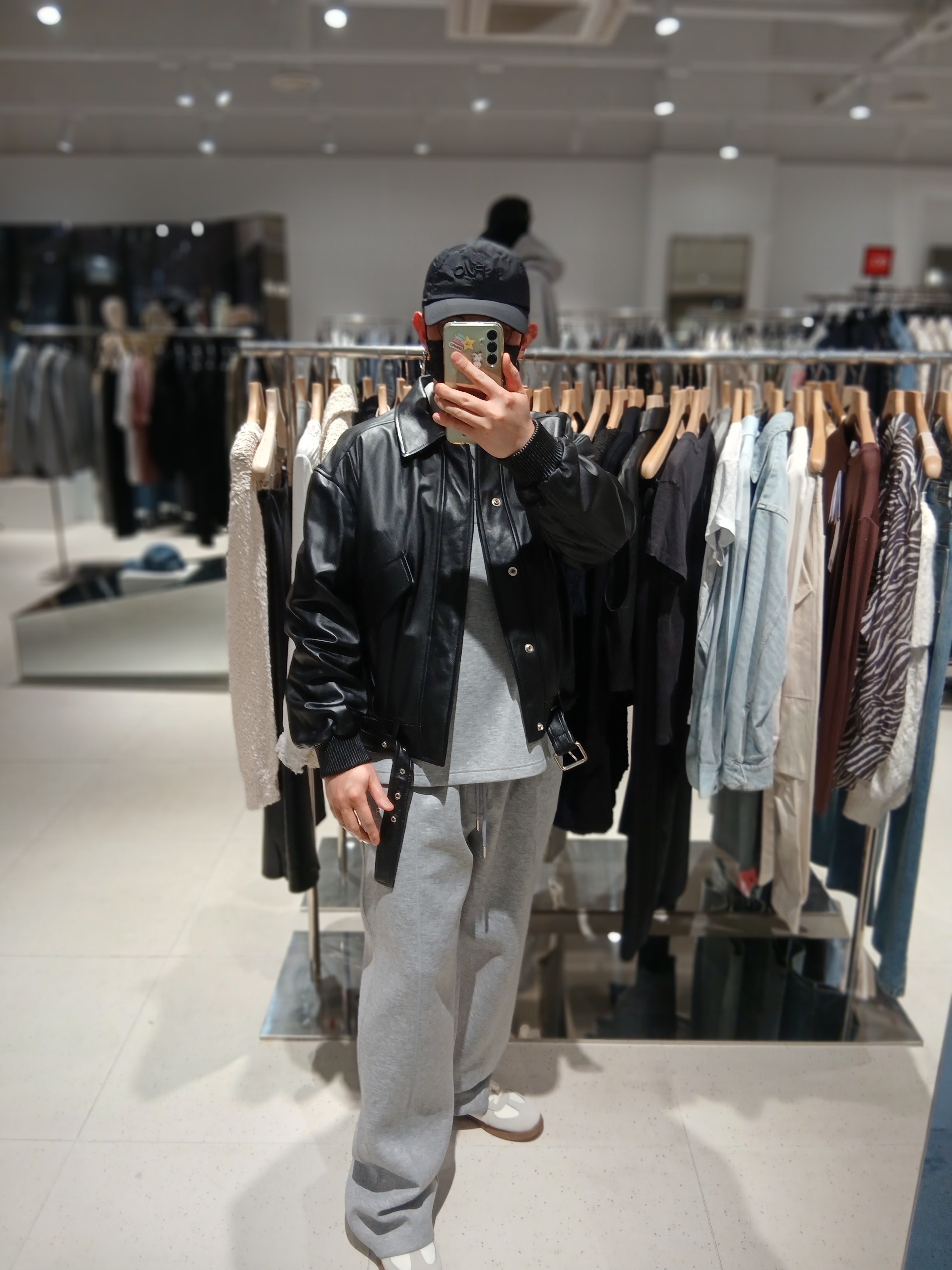 Iro Logo Nylon Ball Cap Black, Maison Margiela Calfskin Replica Sneakers 착용 스타일 - 6