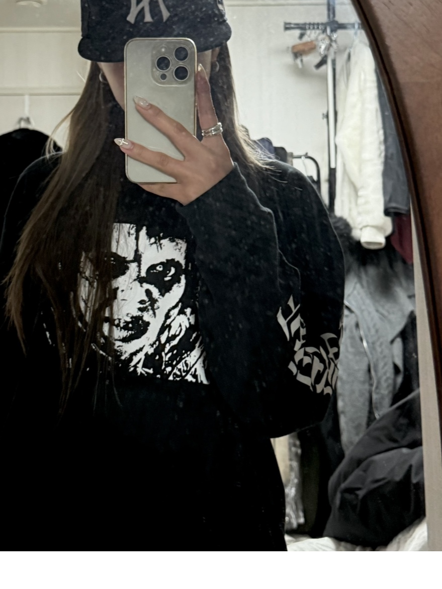 Supreme The Exorcist Mother L/S T-Shirt Black - 25FW 착용 스타일 - 2