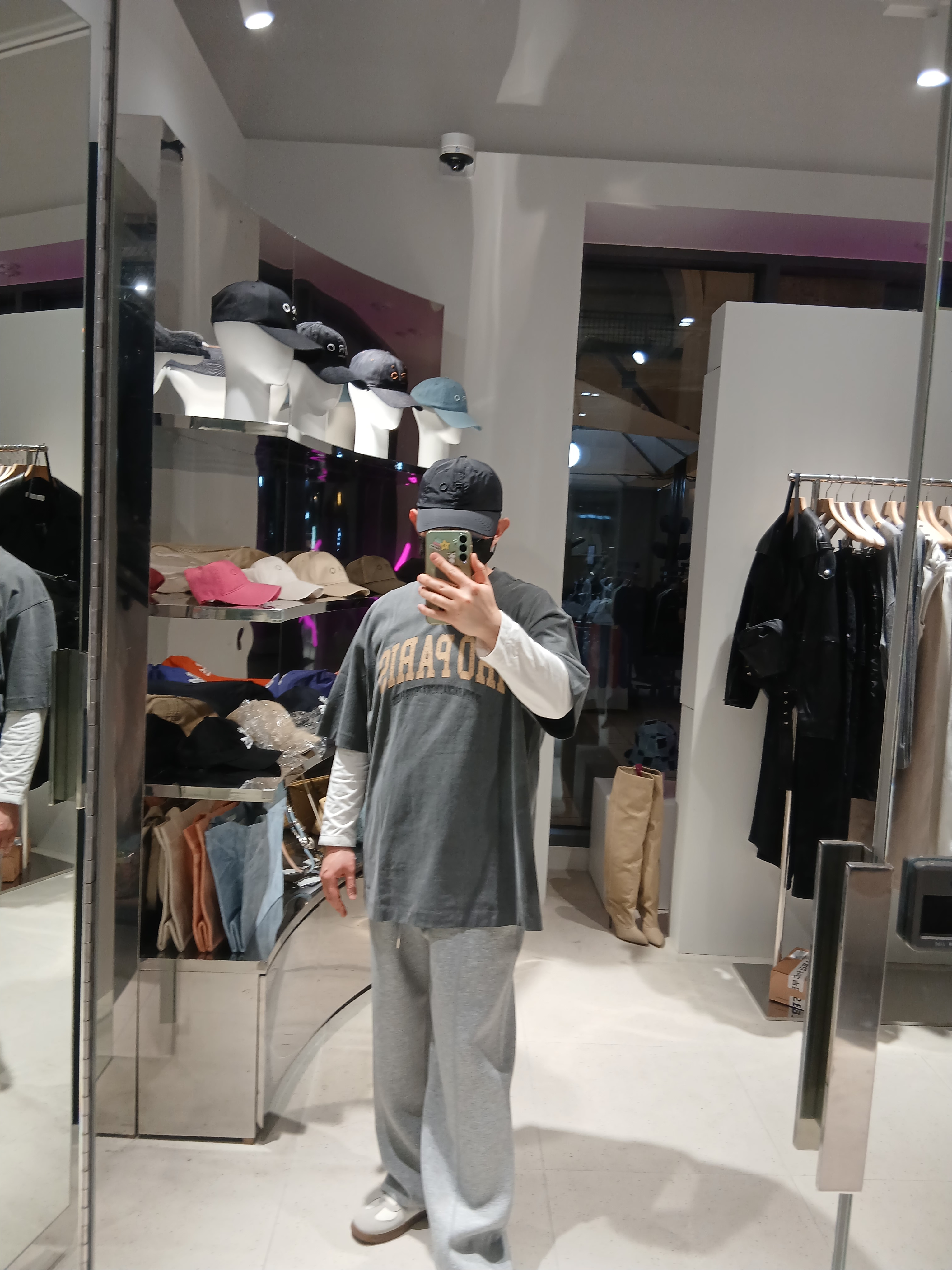 IRO Vague Cushion Wide Straight Fit Pants Gray, Iro Damage Wide Denim Pants Blue 착용 스타일 - 4