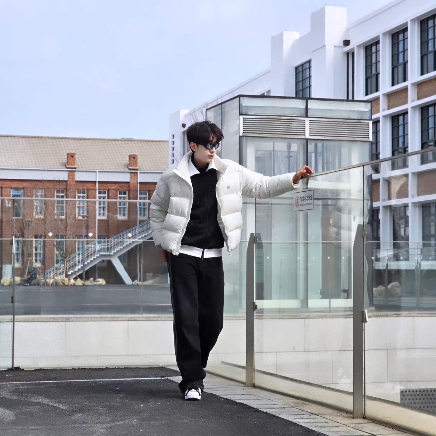 Adidas Adicolor Classics Beckenbauer Track Jacket Black - US Sizing, Adidas Adicolor Classics Beckenbauer Track Jacket Black - KR Sizing 착용 스타일 - 2