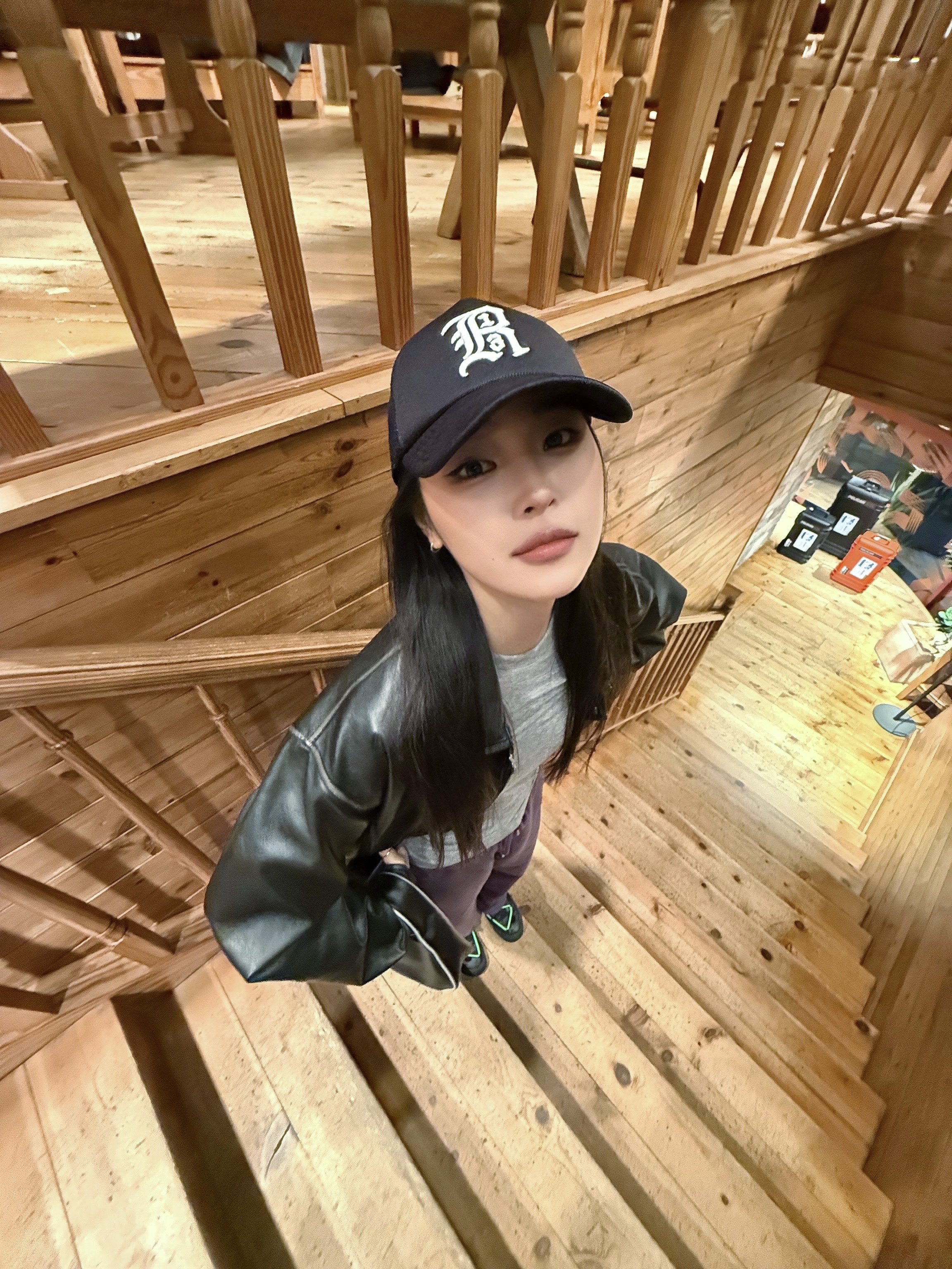 Nike x Off-White Blazer Low '77 Black and Electro Green 착용 스타일 - 2