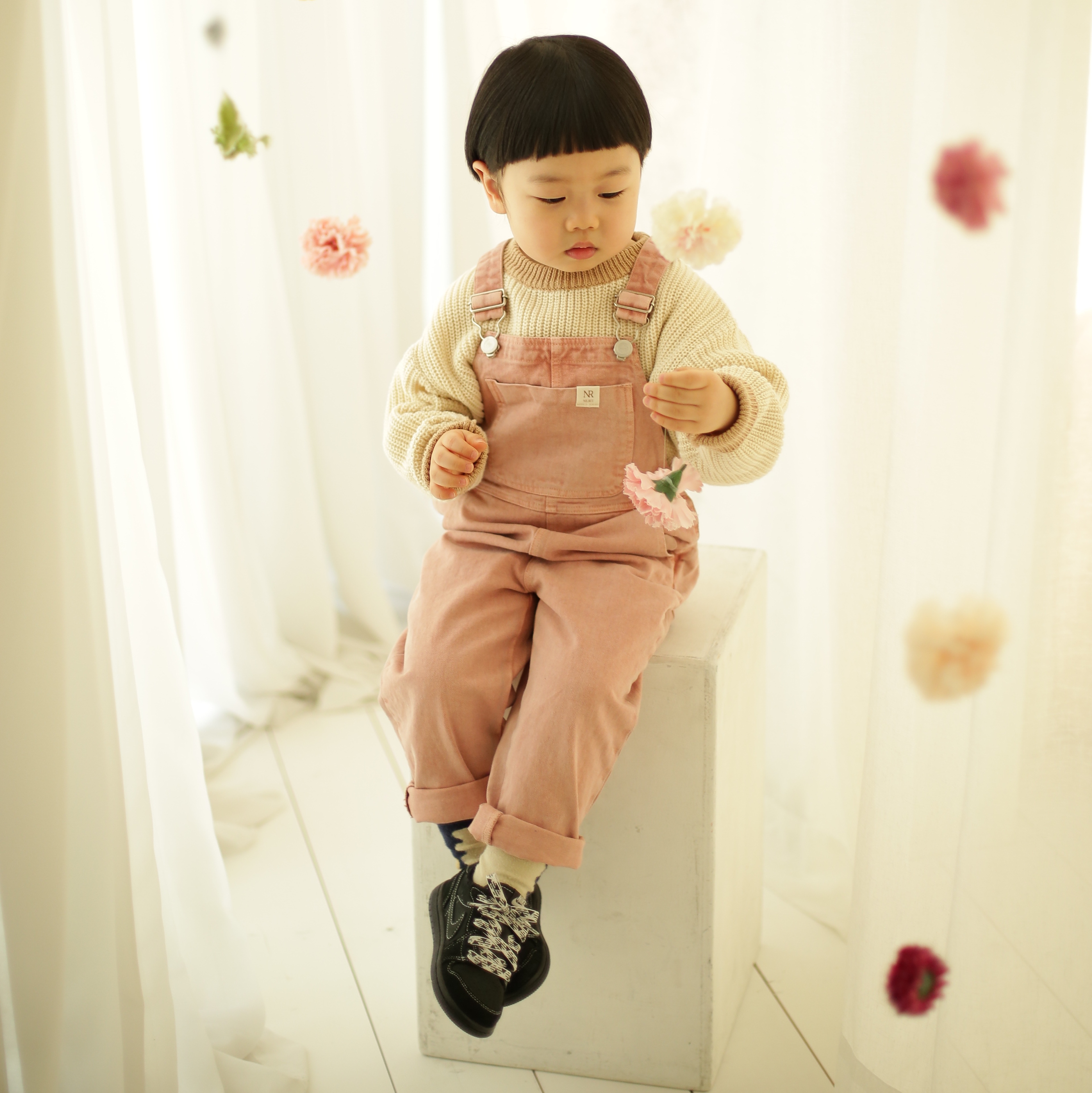 (TD) Jordan 1 x Travis Scott Retro Low OG SP Black Phantom 착용 스타일 - 8