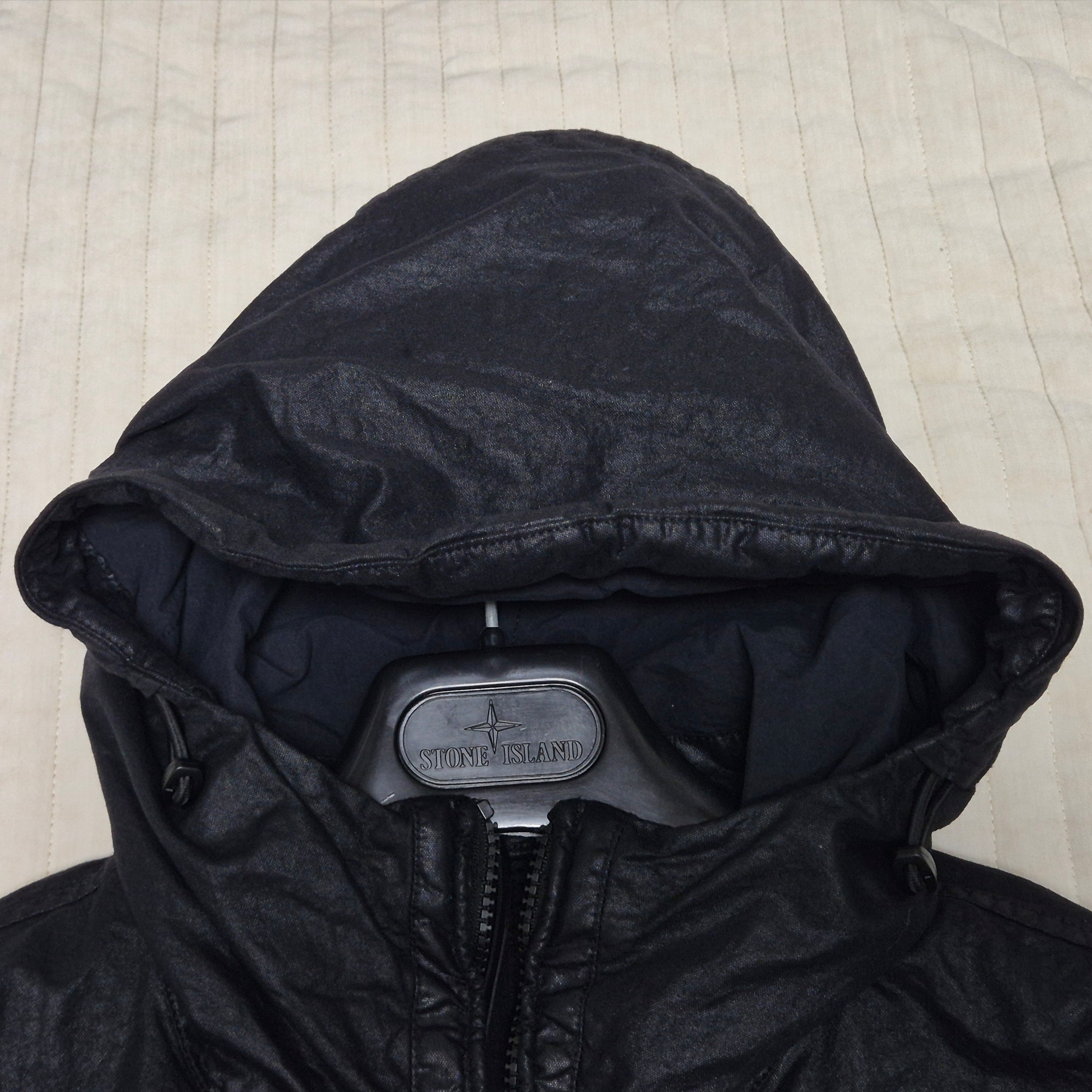 Stone Island 4100053 Organic Look Nylon Panama-TC Hooded Jacket with High-Neck Zip Black - 26SS 착용 스타일 - 3