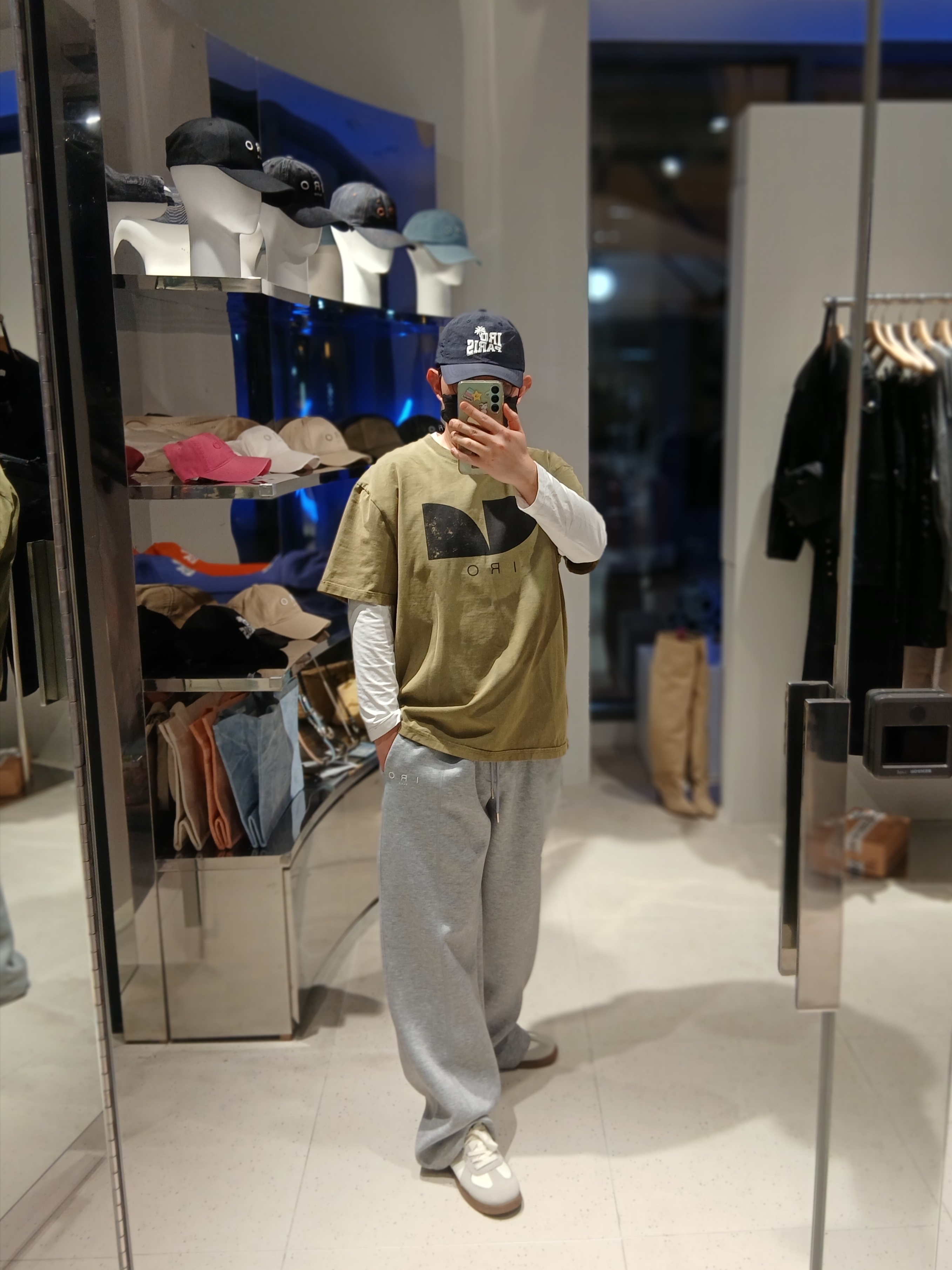 Iro Palmtree Nylon Ball Cap Navy, Iro Damage Wide Denim Pants Blue 착용 스타일 - 1