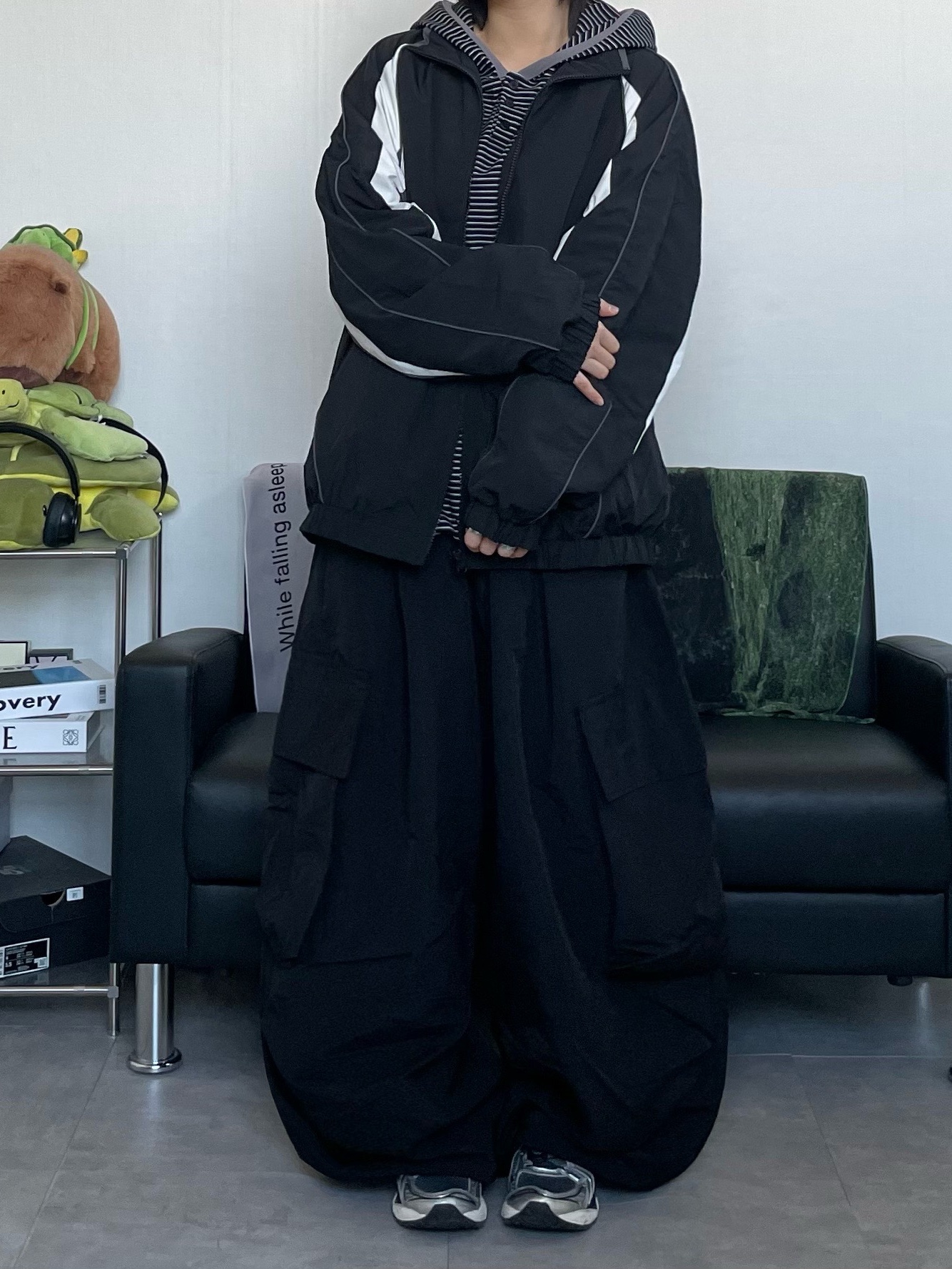 Asics Unlimited Gel-Kayano 14 Carrier Grey Black 착용 스타일 - 2