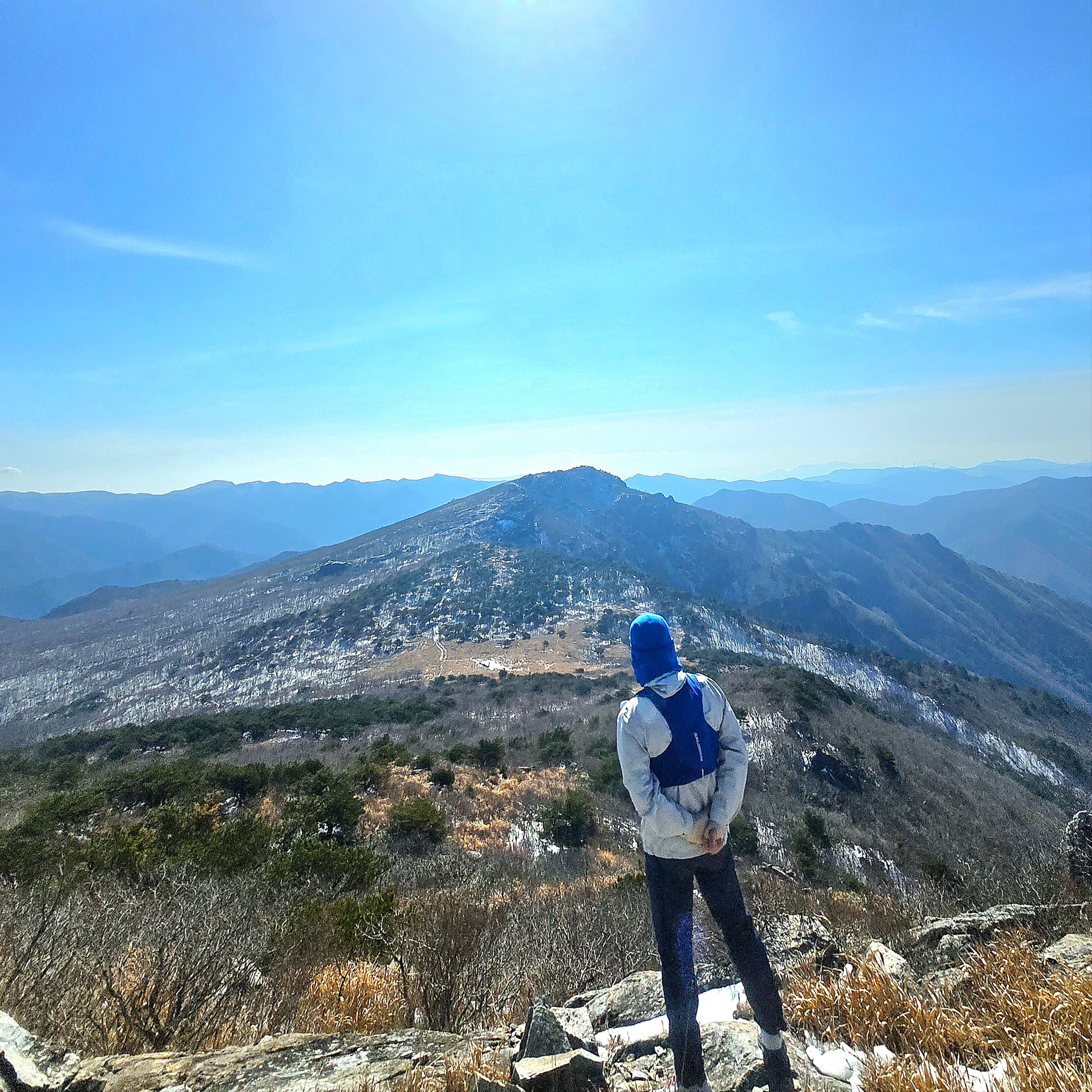 ZEROGRAM Polartec Alpha 90 Pullover Beige 착용 스타일