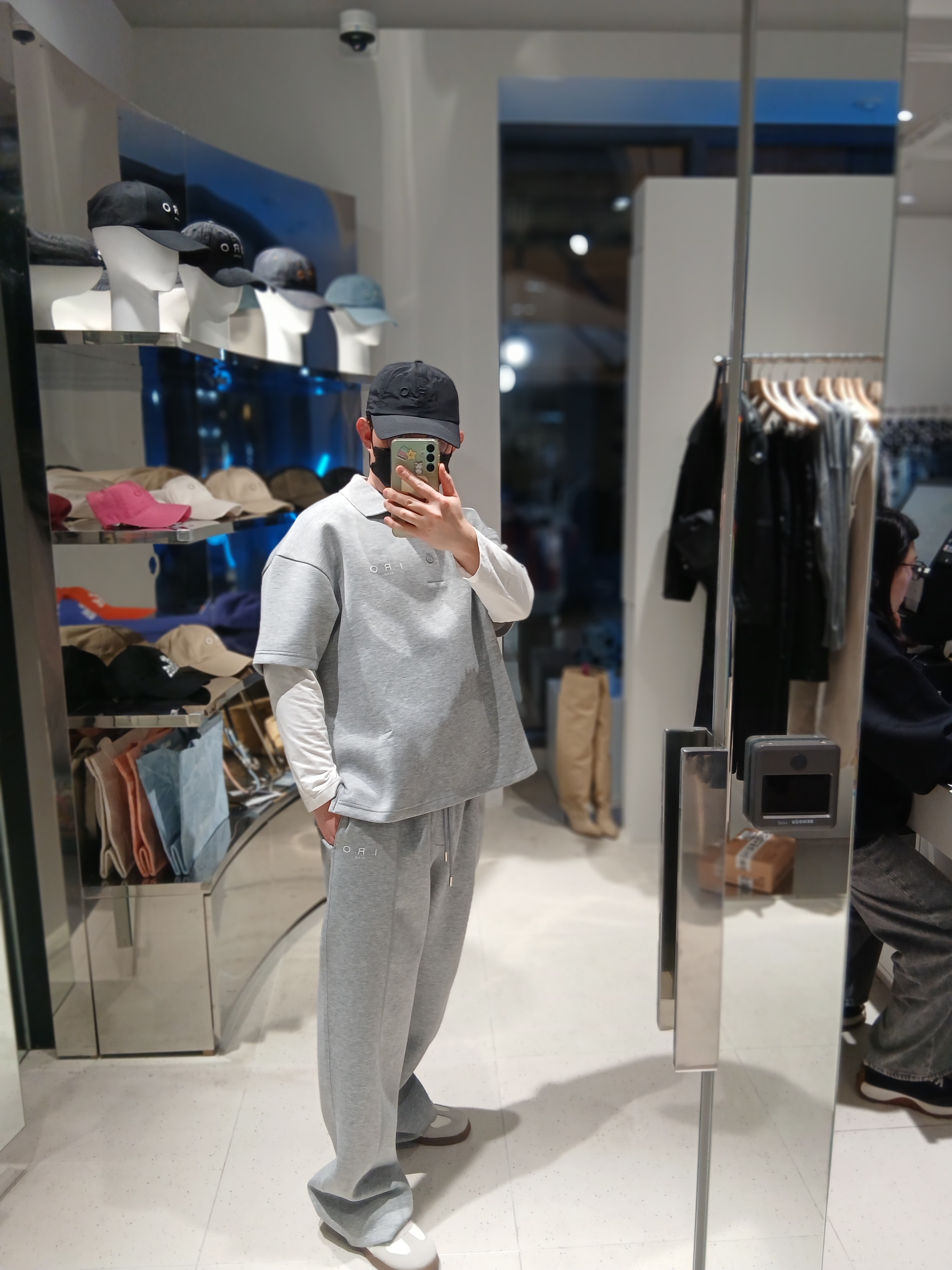 Iro Damage Wide Denim Pants Blue, IRO Vague Cushion Wide Straight Fit Pants Gray 착용 스타일 - 4