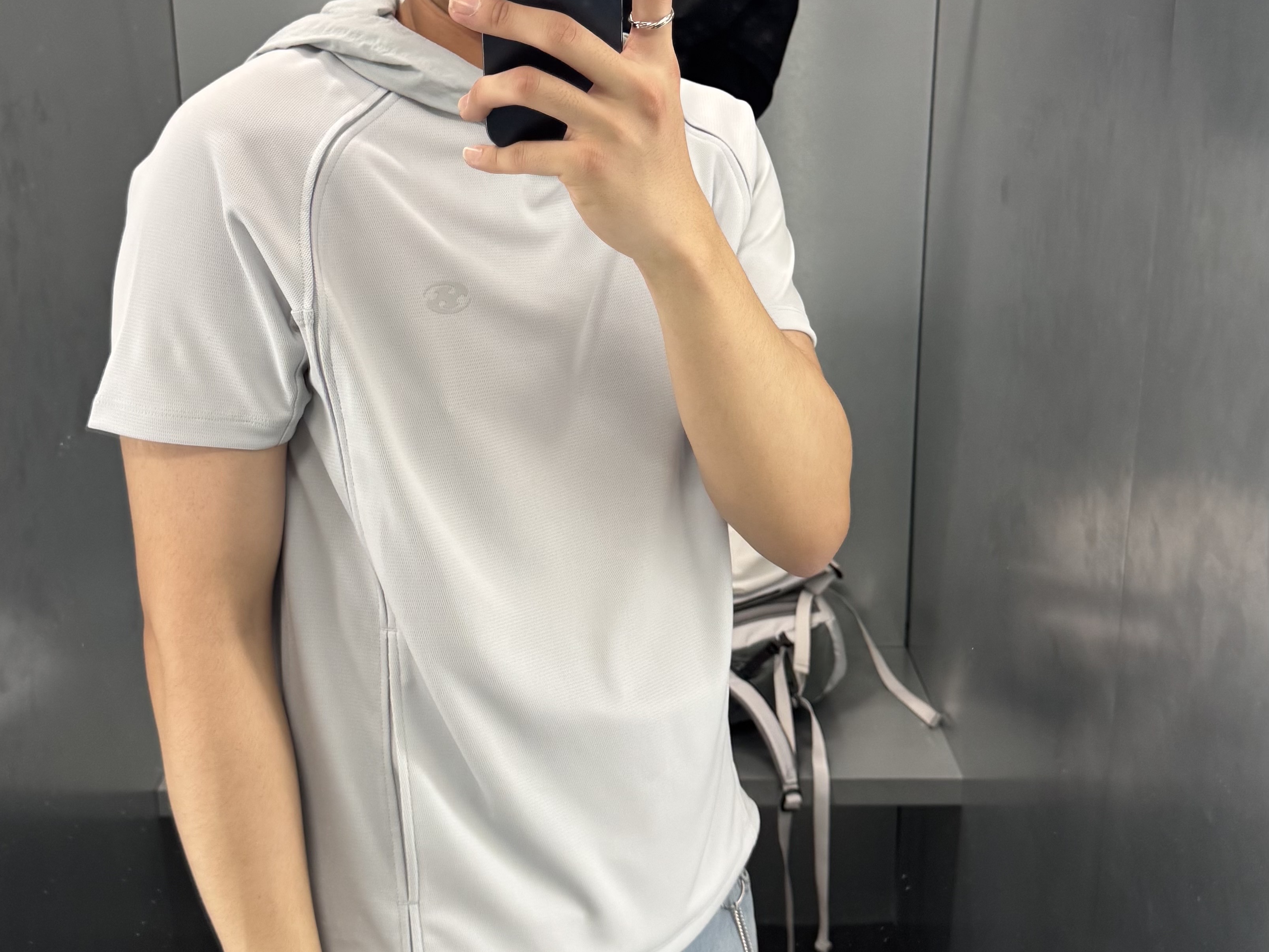 Sansan Gear Hooded Mesh T-Shirt Sky Blue 착용 스타일