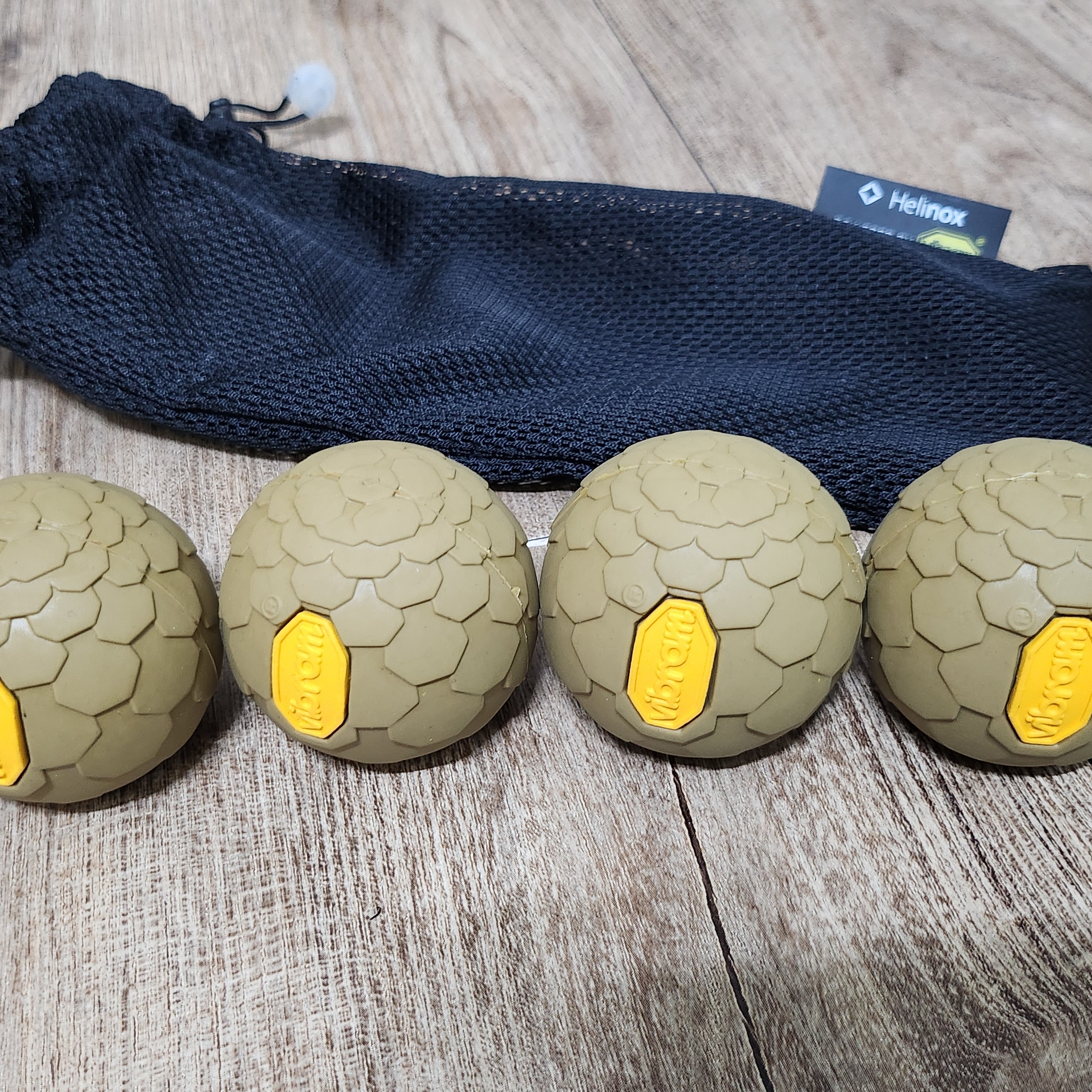 Grip Swany x Helinox Tactical Chair Set Coyote, Helinox Vibram Ball Feet 45mm Coyote Tan 착용 스타일 - 5