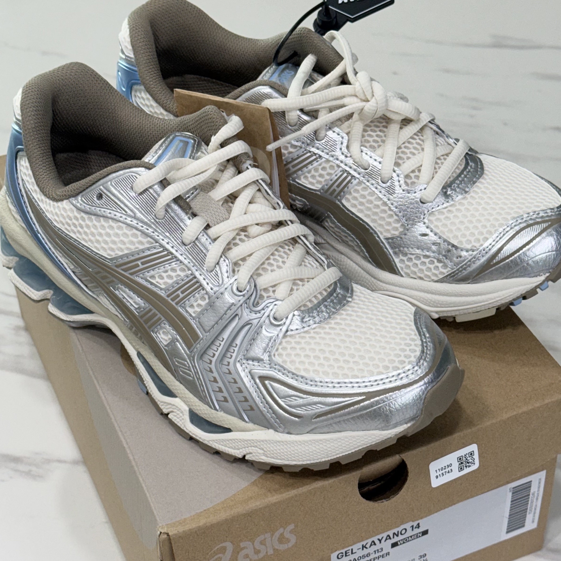 (W) Asics Gel-Kayano 14 Cream Pepper 착용 스타일 - 2