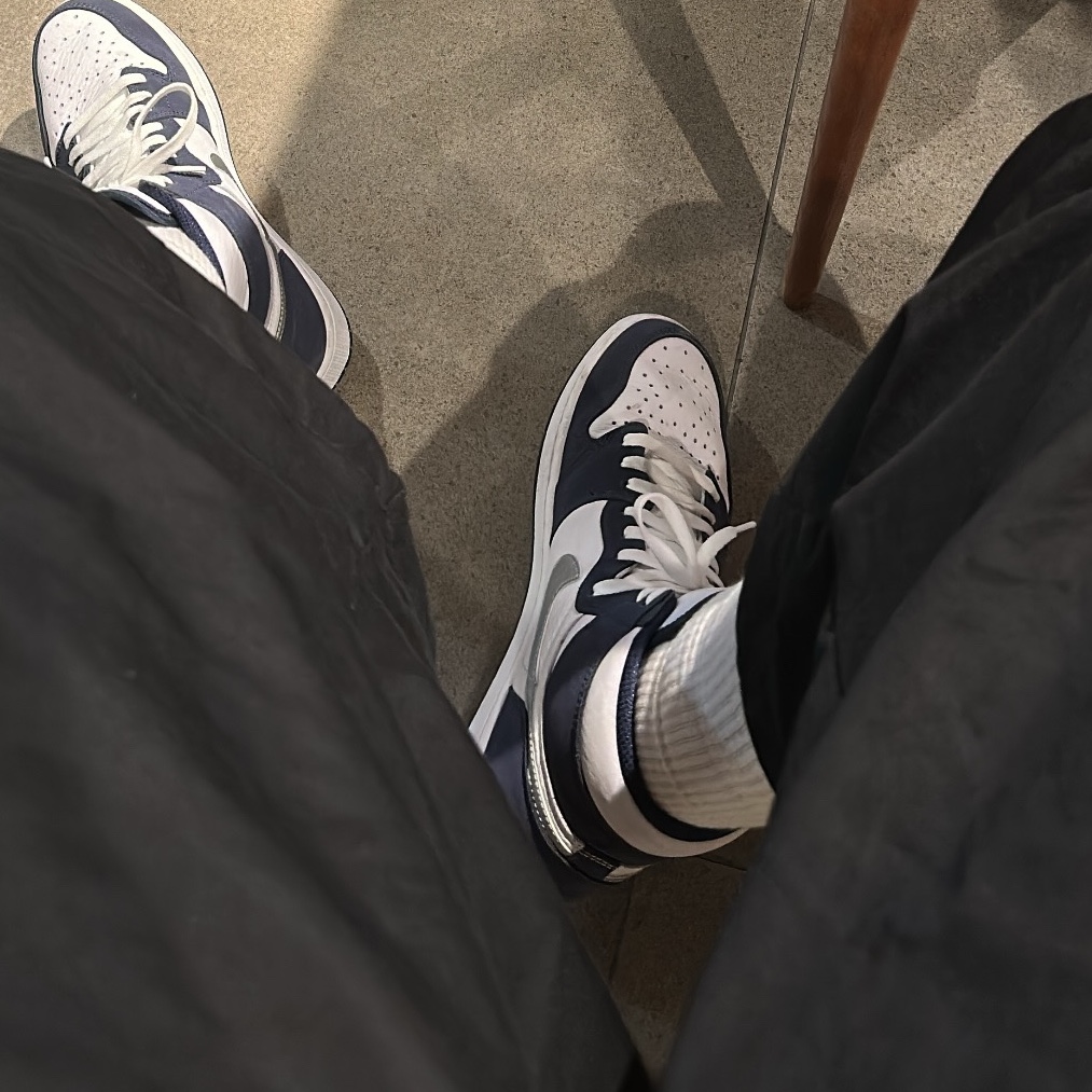 Jordan 1 Retro High OG CO.JP Midnight Navy 착용 스타일