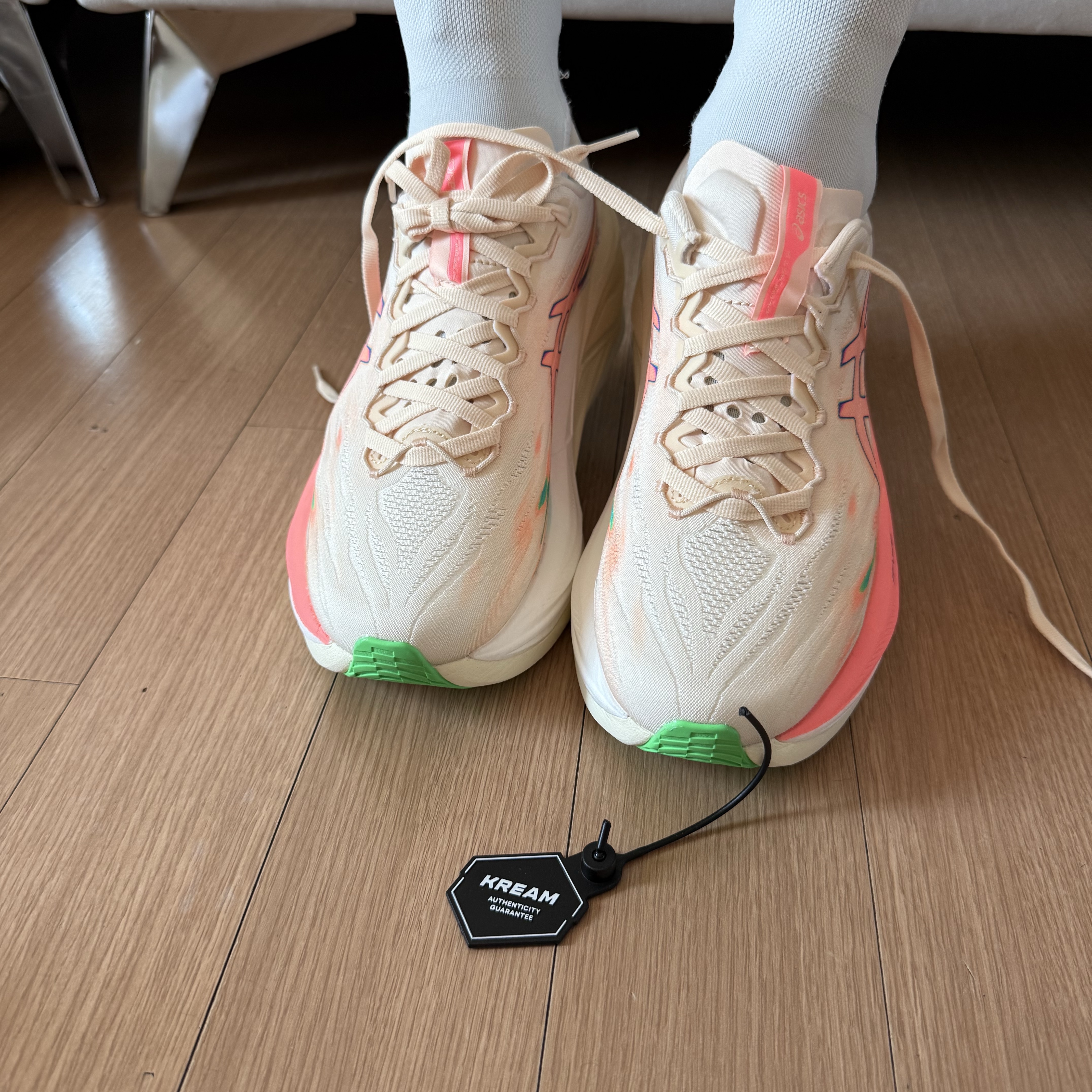 Asics Superblast 3 Seashell Sun Coral 착용 스타일