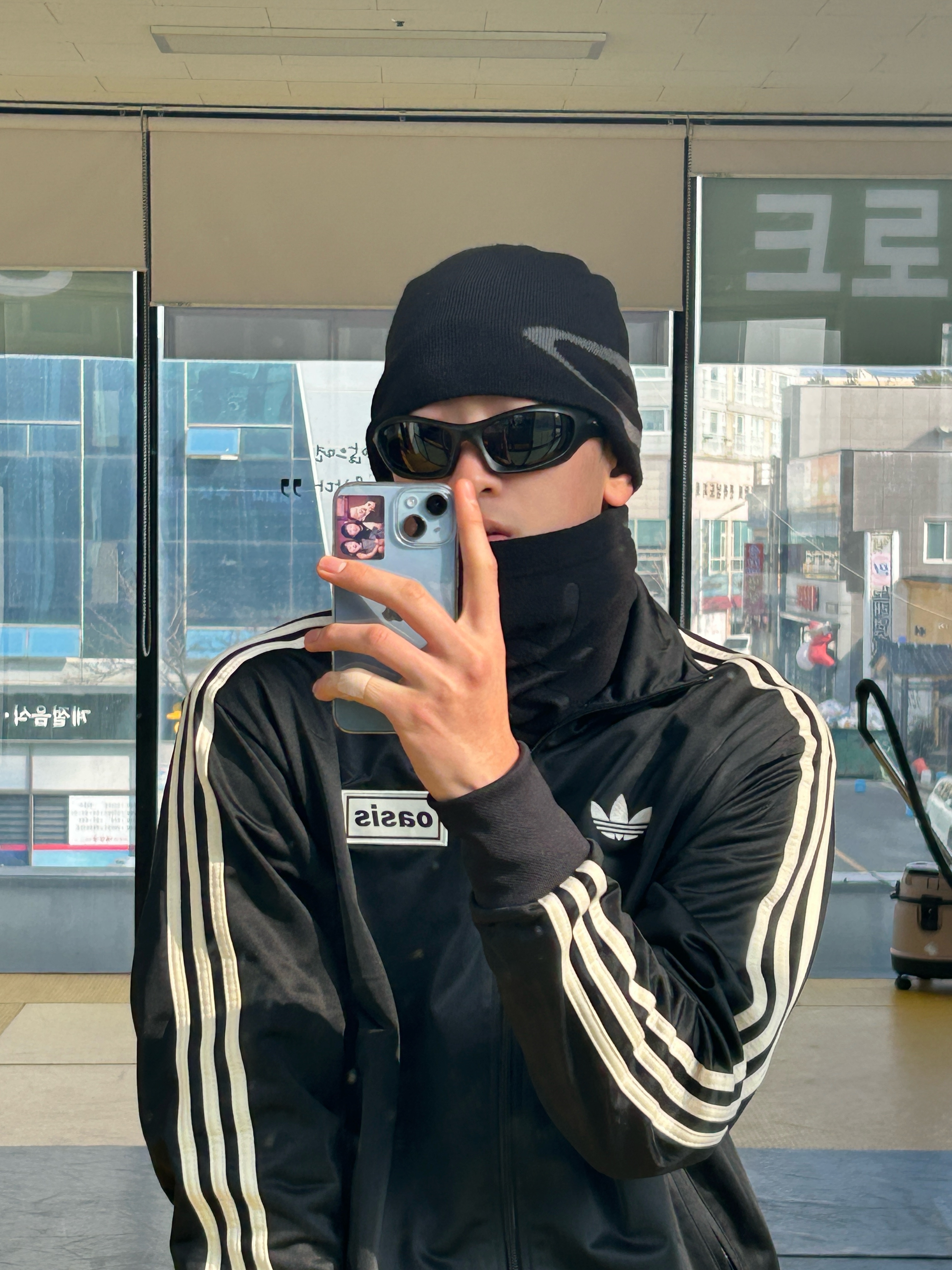 Adidas x Oasis Tour Firebird Track Top Black - KR Sizing 착용 스타일