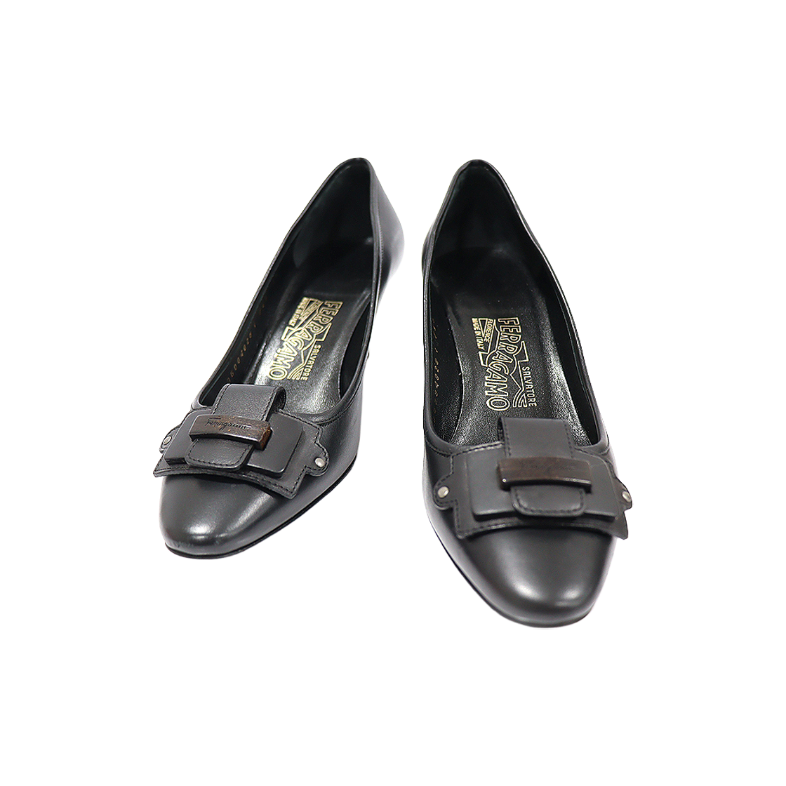 페라가모 블랙 레더 우드 플레이트 로고 미들힐 펌프스 여성 구두 6.5D(Salvatore Ferragamo Black Leather Wood Plate Logo Mid-Heel Pumps Women's Shoes 6.5D)