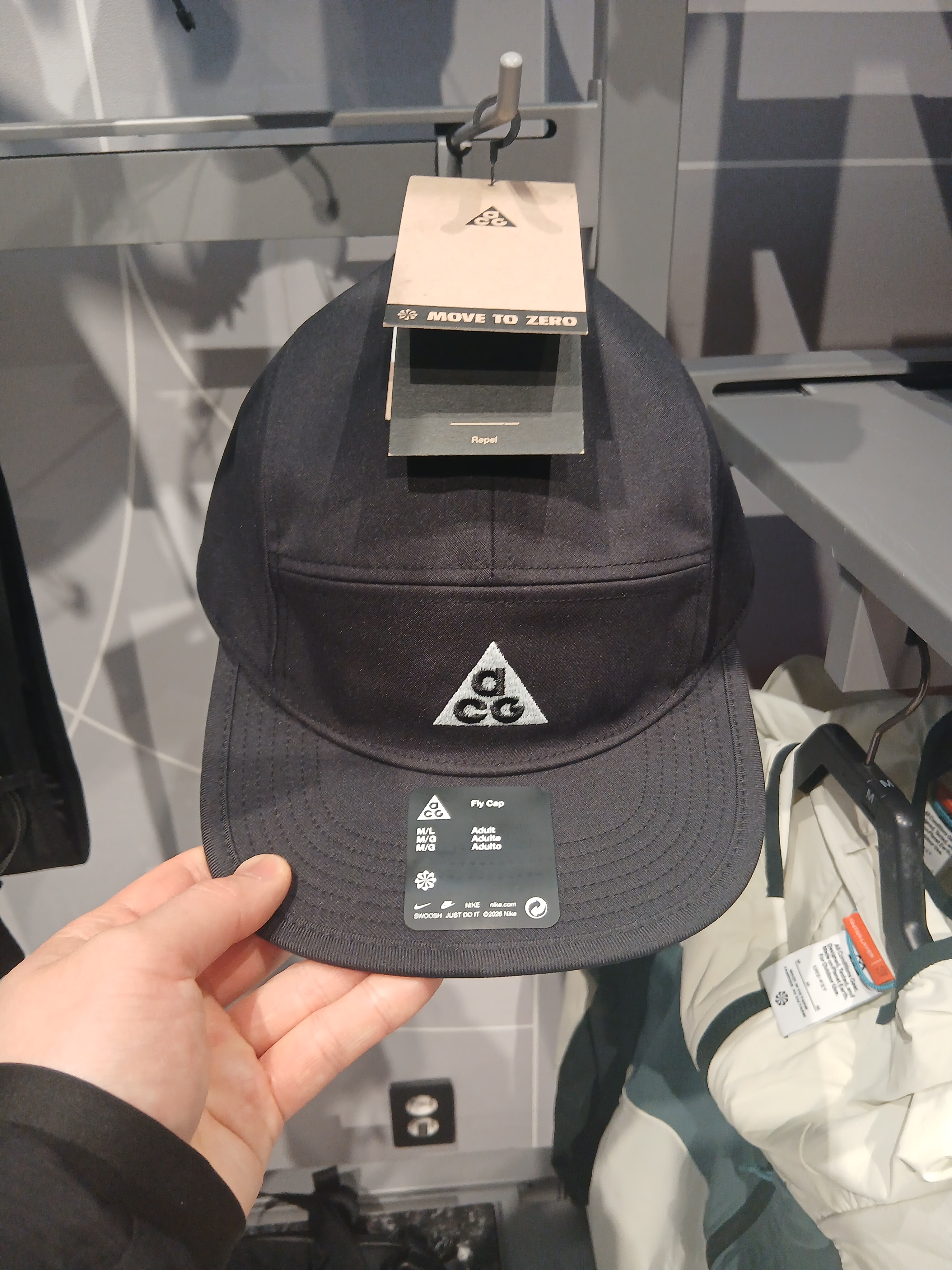 Nike ACG Club Unstructured Cap Black, Nike ACG Phantazma Storm-Fit ADV Jacket Black Summit White - Asia 착용 스타일 - 4