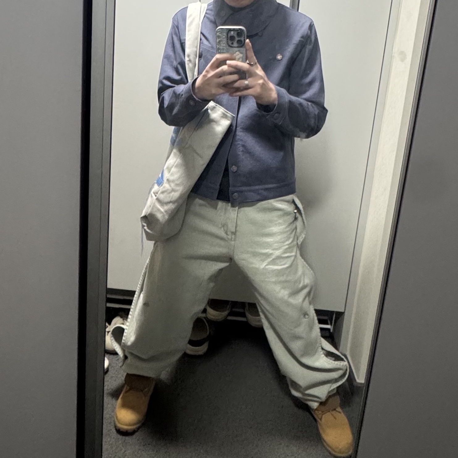 Sansan Gear Cotton Wave Pants Grey 착용 스타일