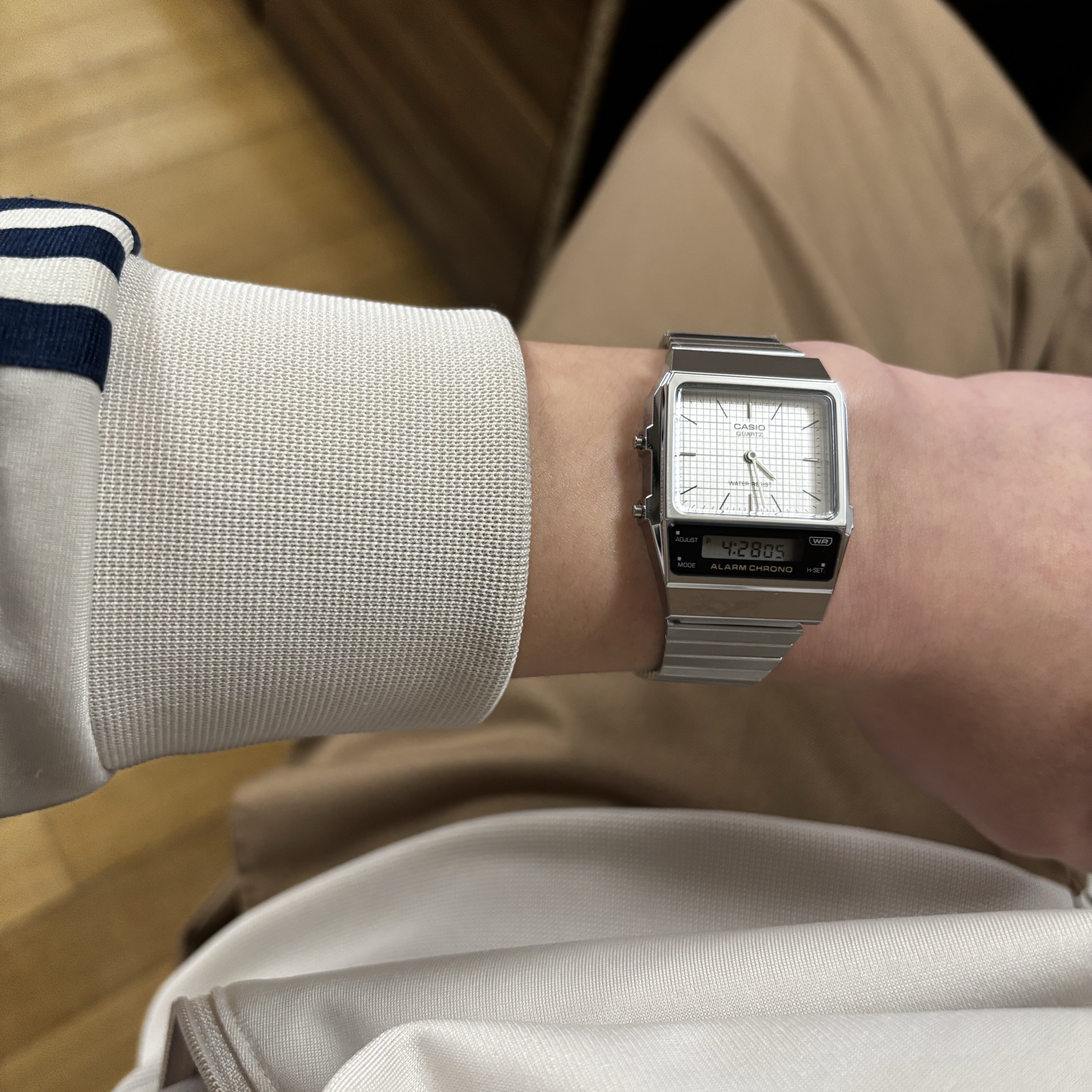 Casio AQ-800E-7ADF 착용 스타일 - 1