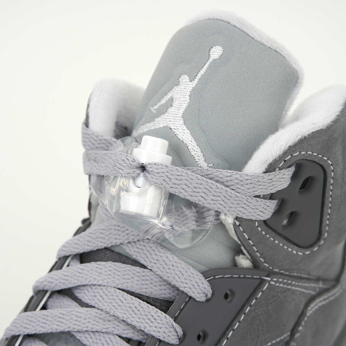 조던 5 레트로 라이트 그래파이트 앤 울프 그레이(Jordan 5 Retro Light Graphite and Wolf Grey) - 7