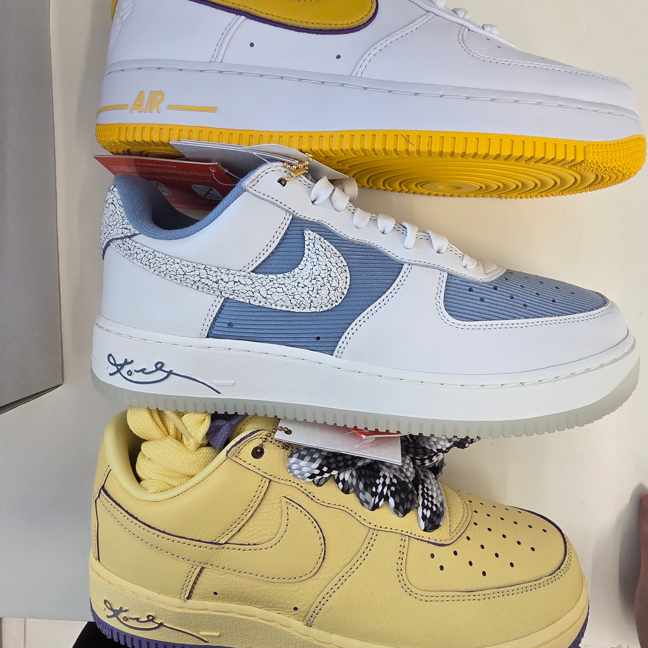 Nike x Kobe Bryant Air Force 1 Low Protro Work Blue Metallic Gold, Nike Air Force 1 Low Protro Soft Yellow 착용 스타일