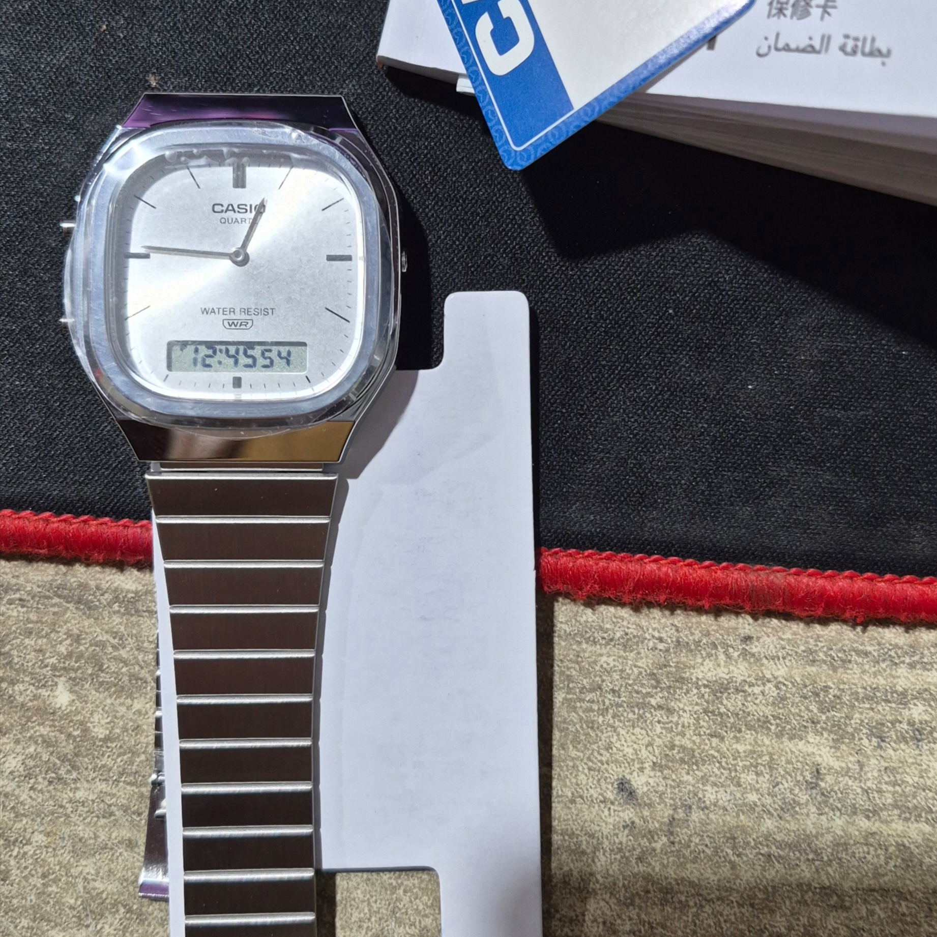 Casio AQ-240E-7A 착용 스타일