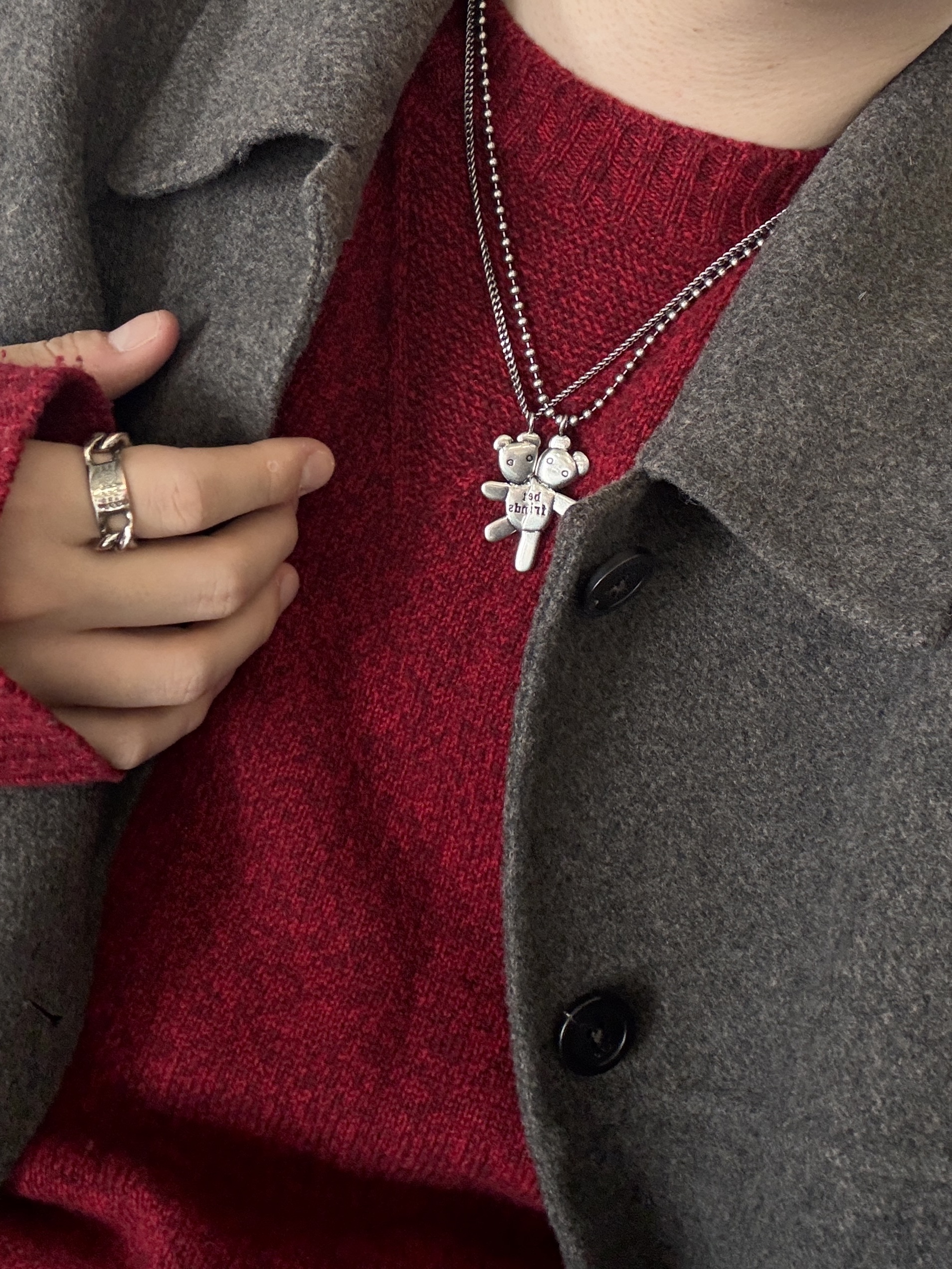 Lemaire Large Croissant Bag Soft Nappa Leather Dark Chocolate, AMI de Coeur Wool Classic Muffler Black 착용 스타일 - 5