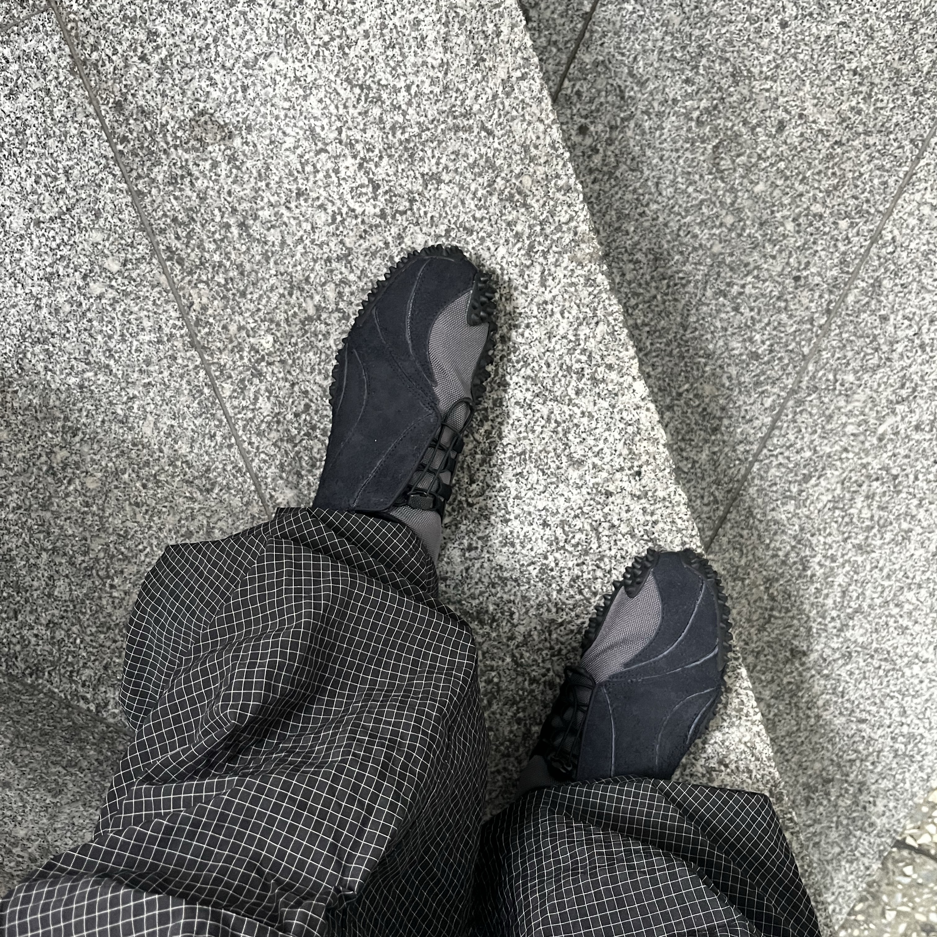 Puma x Sansan Gear Mostro Cage Black Shadow Gray 착용 스타일 - 2