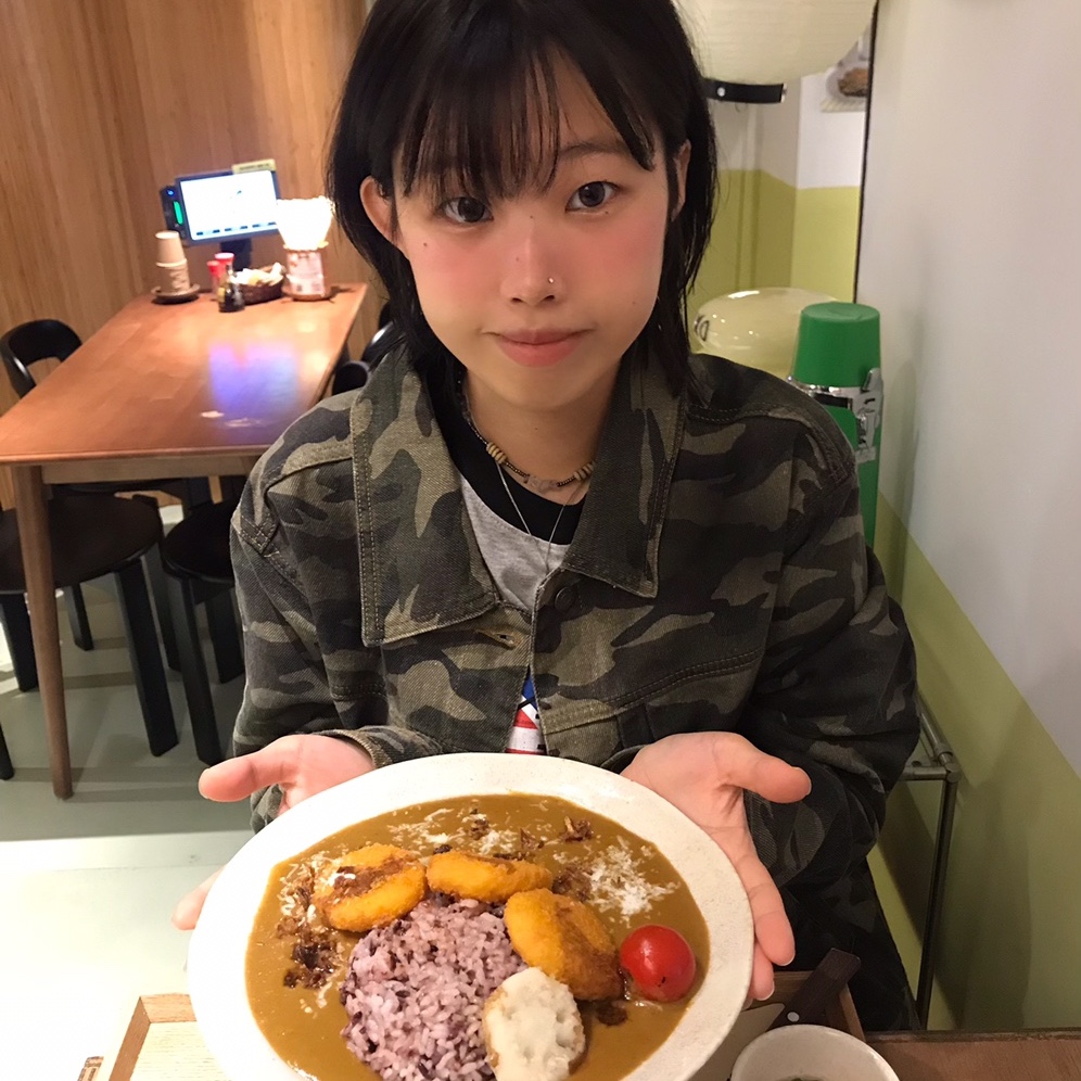 [트리플적립] MAINBOOTH Destroyed Camo Trucker Jacket CAMO 착용 스타일 - 1