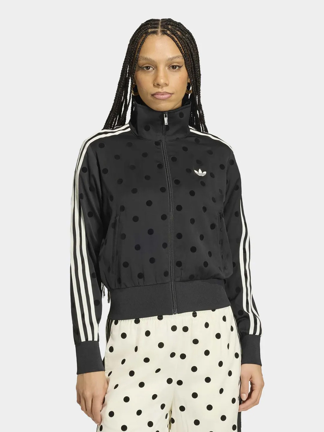 (W) Adidas Originals Satin Polka Dot Track Top Black - KR Sizing, (W) Adidas Originals Satin Polka Dot Track Top Off White - KR Sizing 착용 스타일 - 3