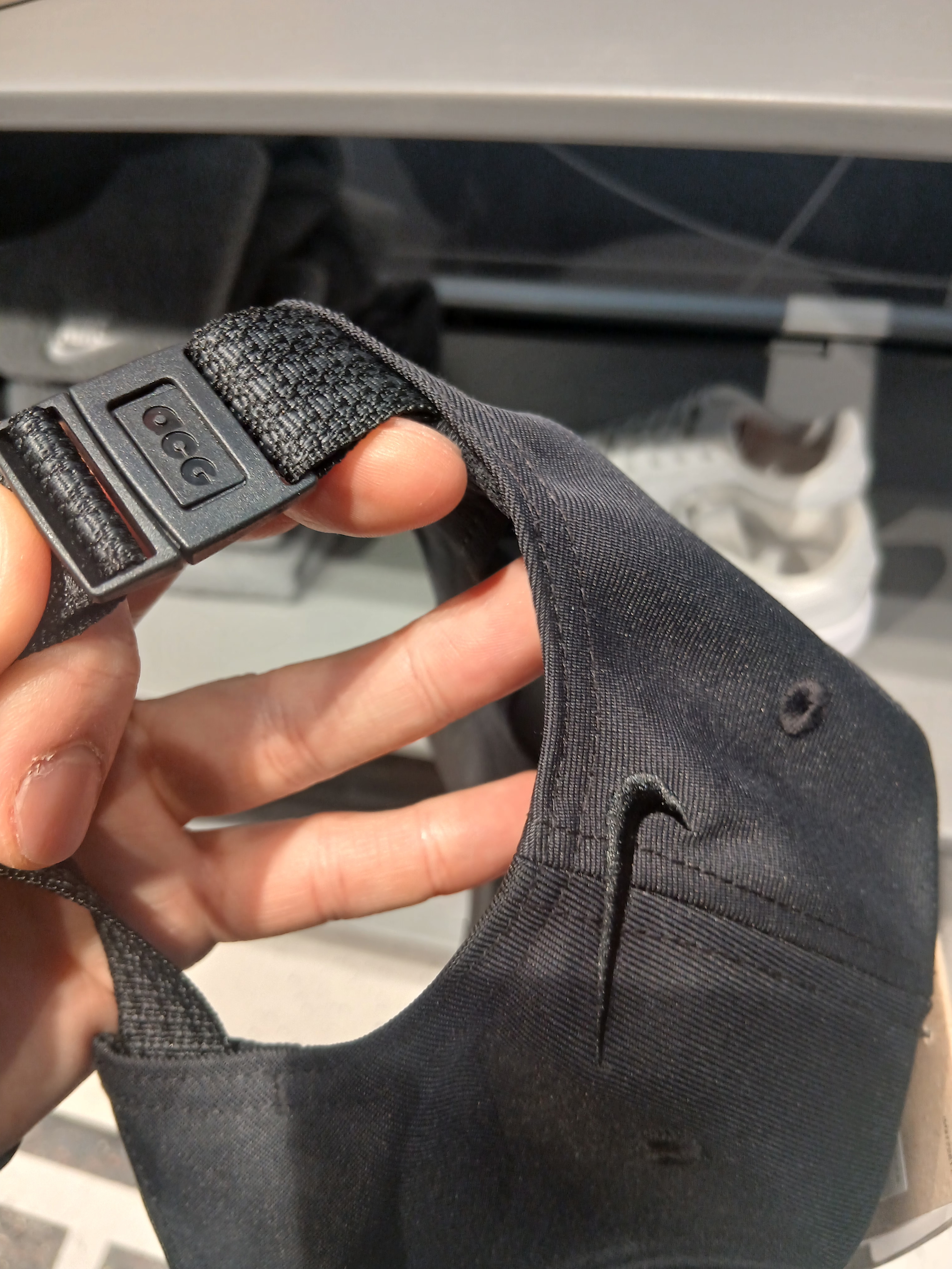 Nike ACG Club Unstructured Cap Black, Nike ACG Five Towers UV Protection Jacket Sea Glass Black Spruce - Asia 착용 스타일 - 4