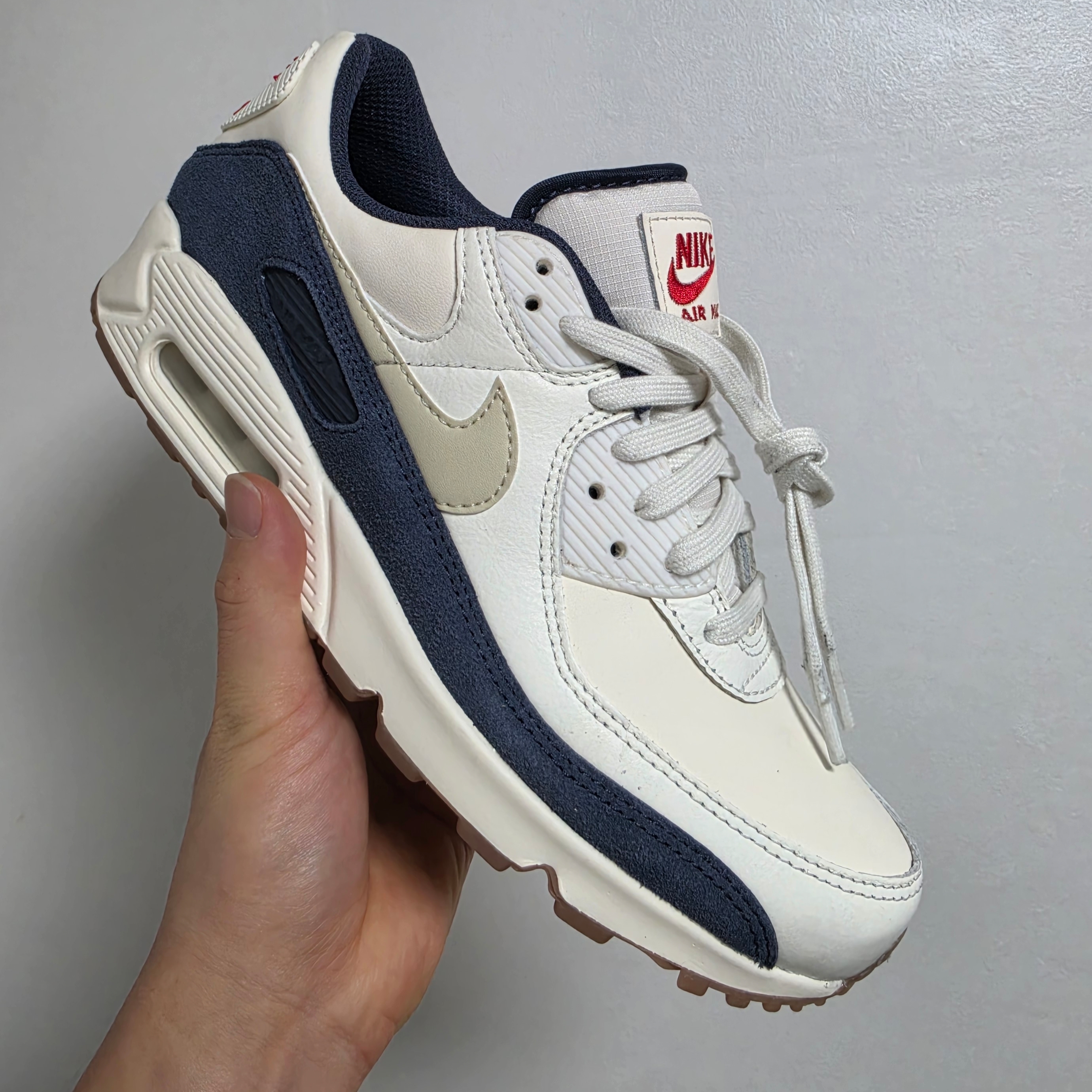 Nike Air Max 90 Premium Pale Ivory Thunder Blue, Nike Air Max 90 NRG Bacon 착용 스타일 - 1