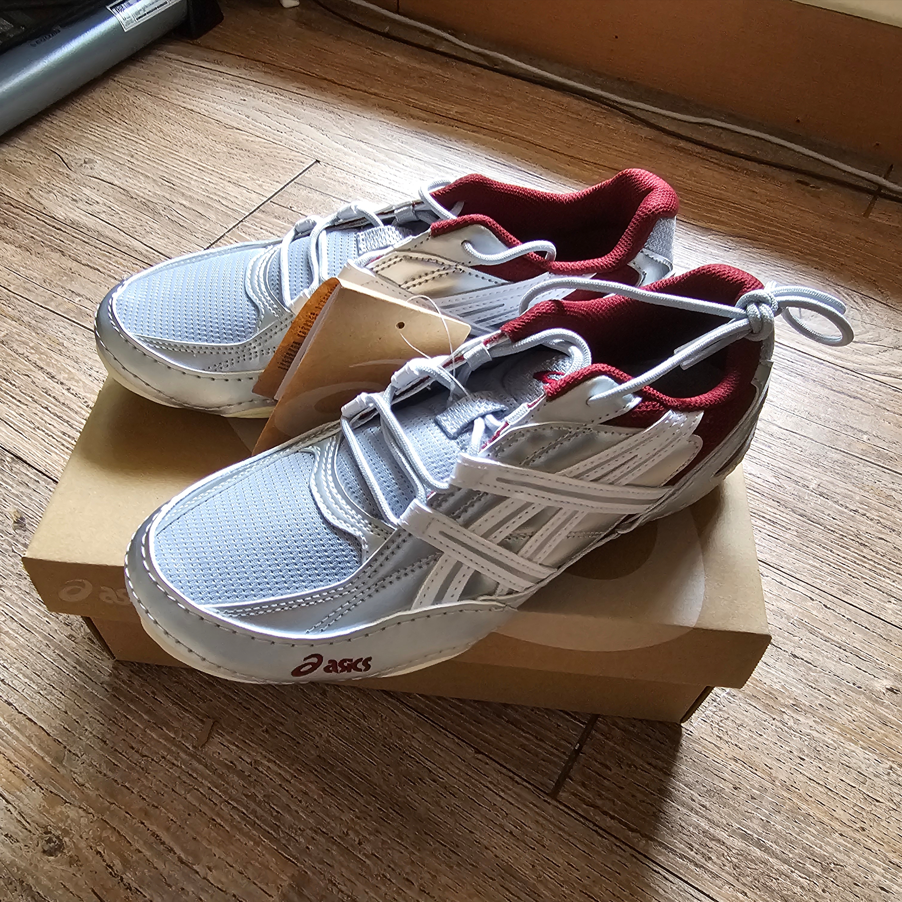 Asics Hypersync Piedmont Grey Pure Silver 착용 스타일 - 1