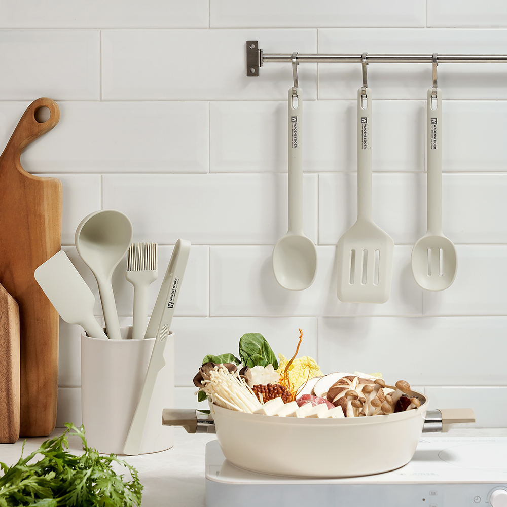 에델 실리콘 조리도구 투홀스푼 라이트(WAGENSTEIGER Edel Light Two-hole Spoon) - 2