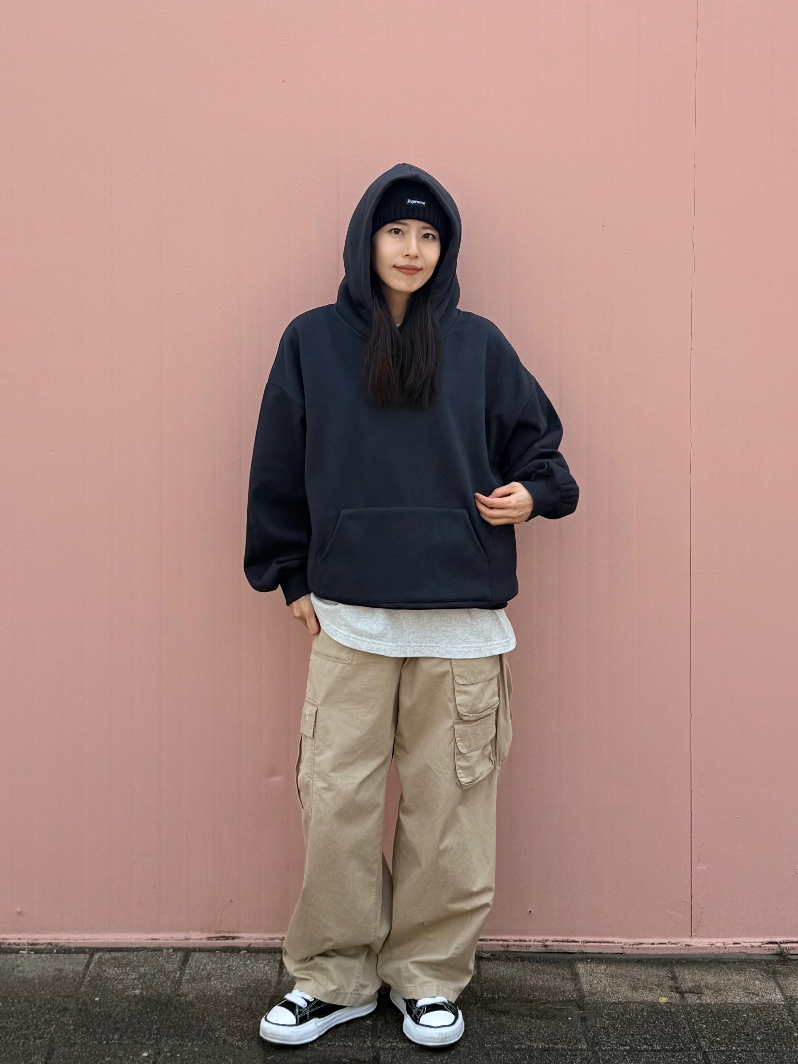 Supreme Overdyed Beanie Black, Fritur Kyoto Cargo Pants Beige_F251PT01 착용 스타일 - 1