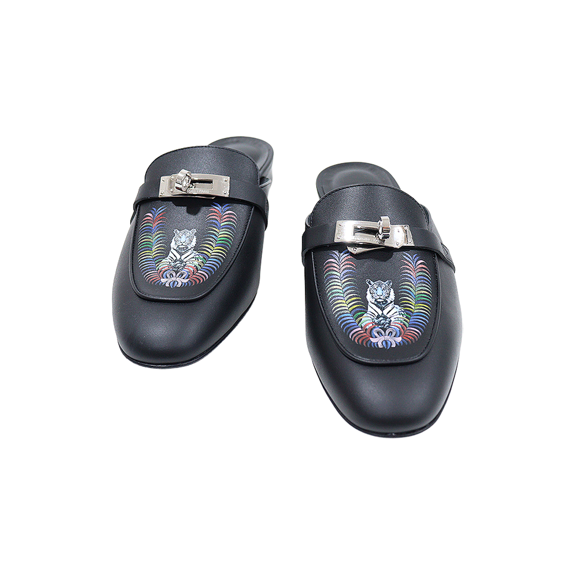 에르메스 H2220705Z 블랙 카프스킨 은장 타이거 로얄 프린트 오즈 뮬 여성 샌들 37.5(Hermes H2220705Z Black Calfskin Silver Tiger Royal Print OZ Mules Sandals for Women 37.5) - 1